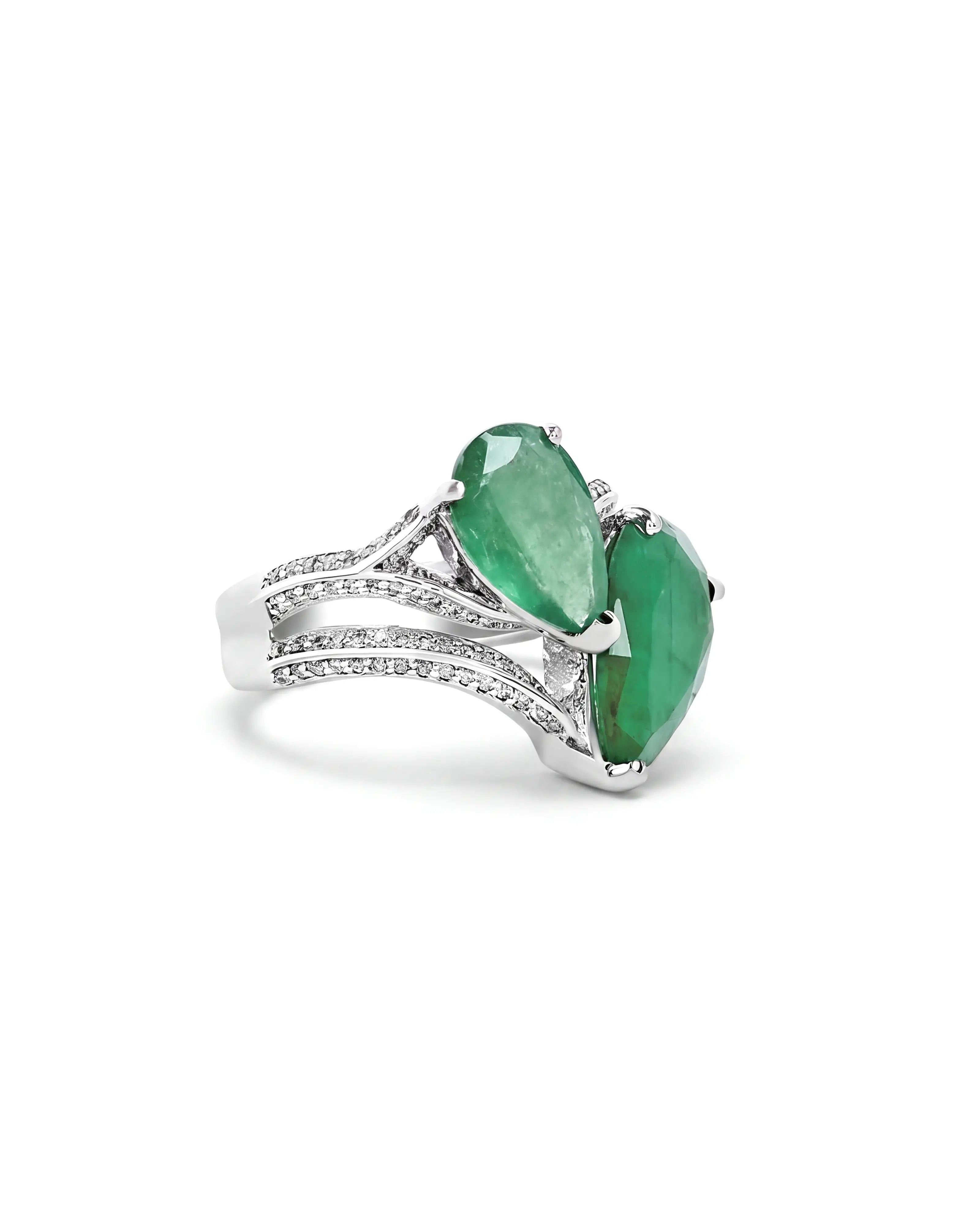 Emerald Times Two Ring | AMARIS JEWELS | Fine Jewelry