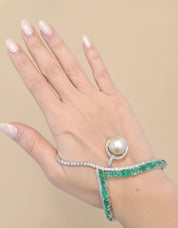 Emerald Trail Palmcuff | AMARIS JEWELS | Fine Jewelry 