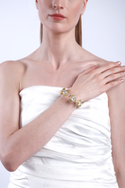 Emerald Treasure Bangle | AMARIS JEWELS | Fine Jewelry 