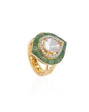 Emerald Treasure Ring | AMARIS JEWELS | Fine Jewelry 