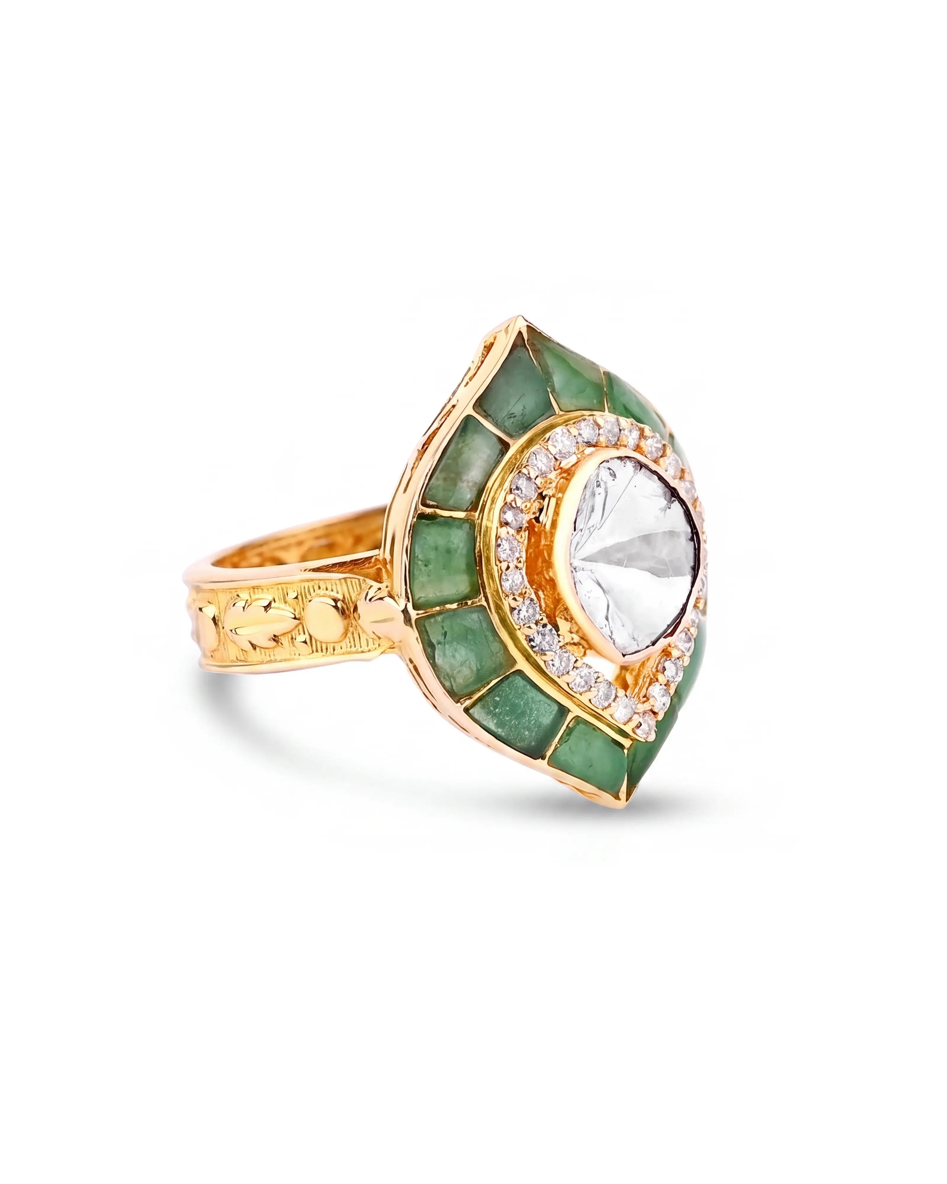 Emerald Treasure Ring | AMARIS JEWELS | Fine Jewelry