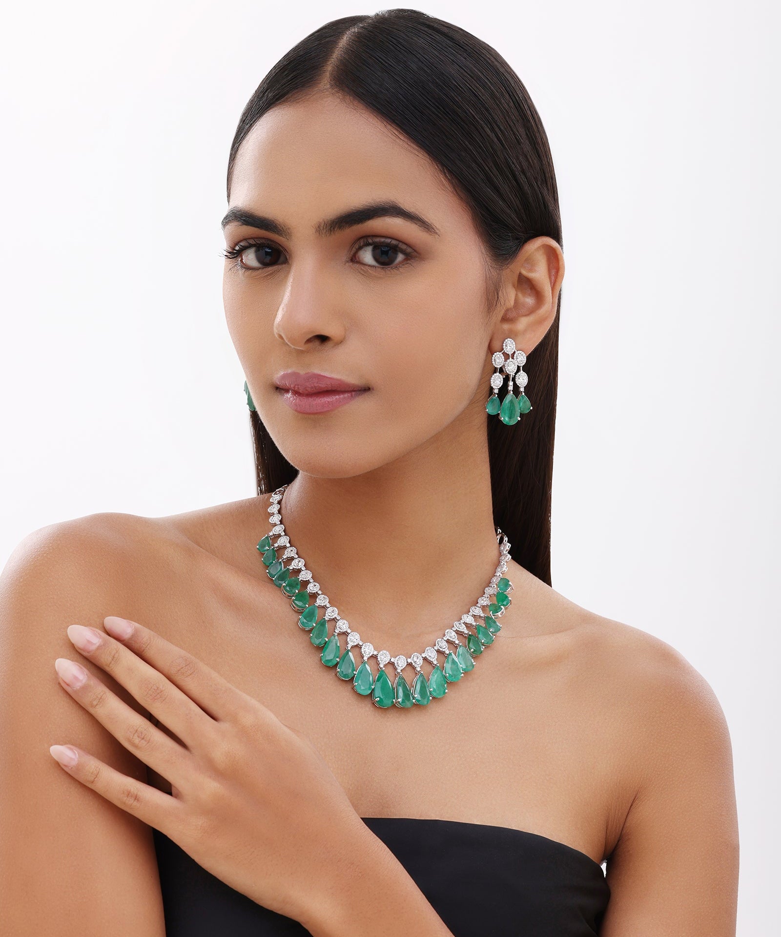 Emerald Waterfall 2.0 Necklace | AMARIS JEWELS | Fine Jewelry 