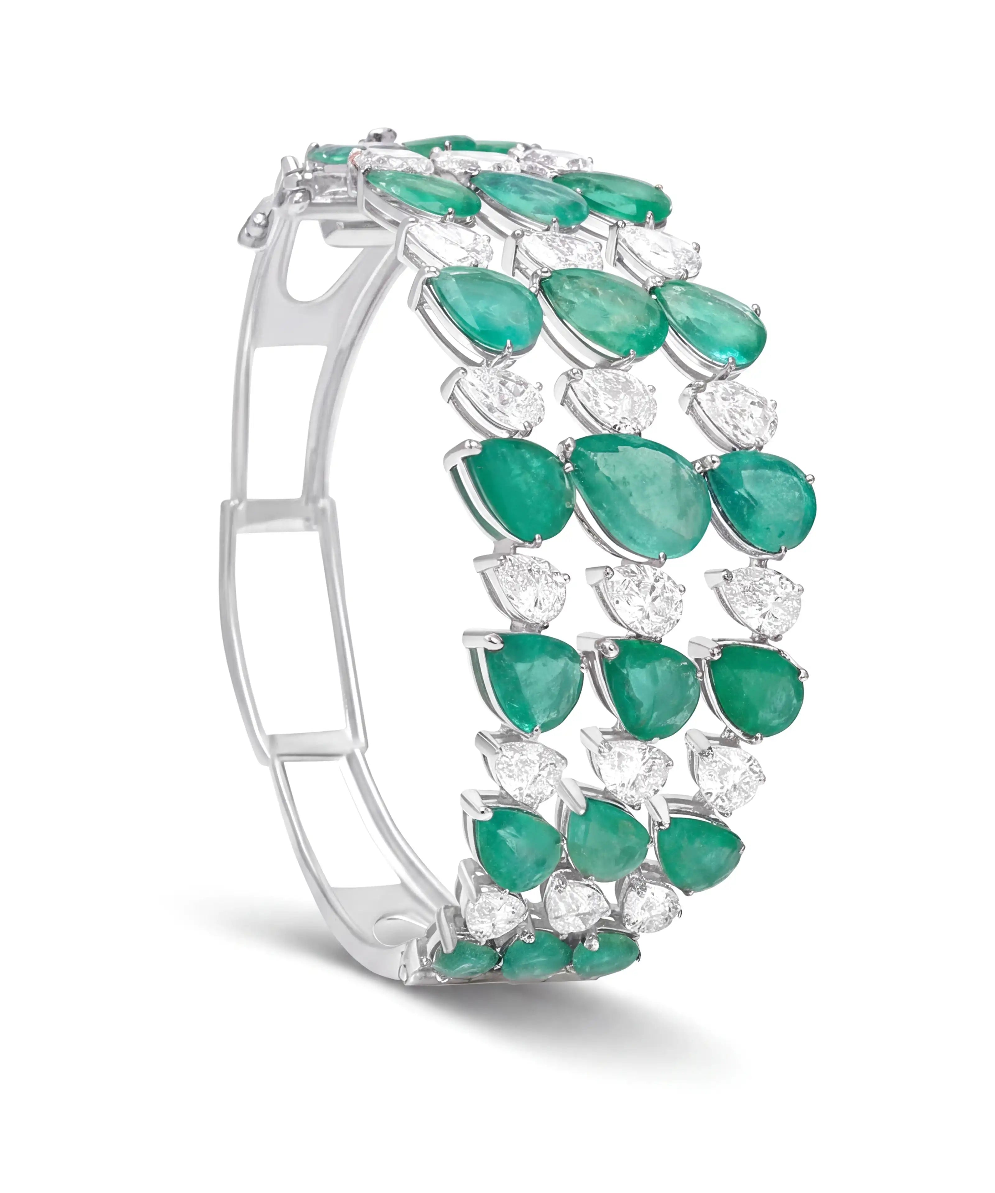 Emerald_Raindrop_cuff_1_copy.webp