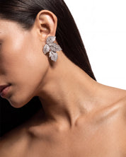 Frondé Leaf Studs | AMARIS JEWELS | Fine Jewelry