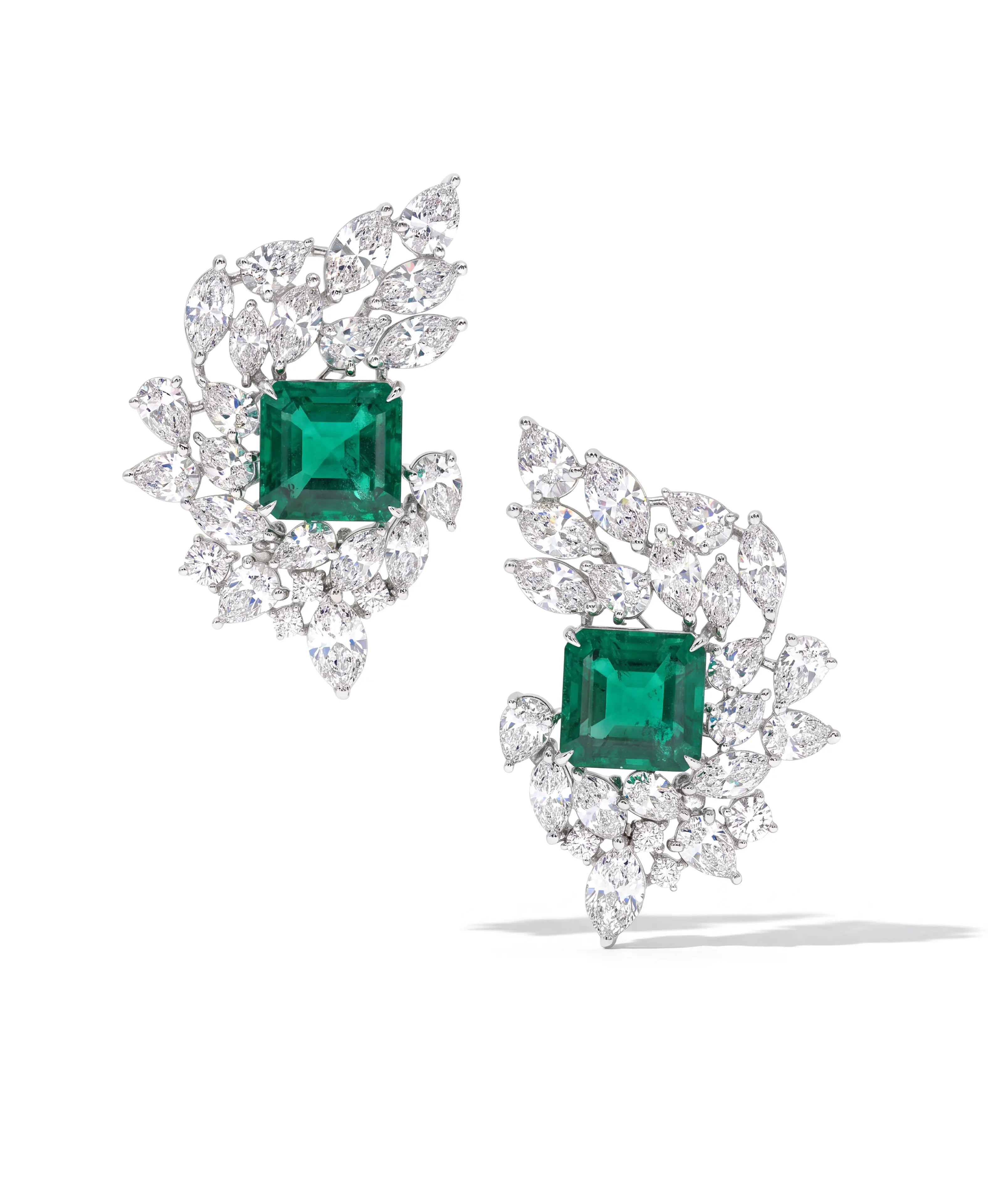 Glow-Up-Earrings_2.webp