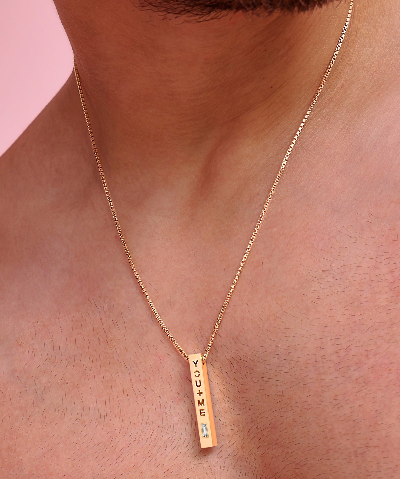 Green Flag Pendant | AMARIS JEWELS | Fine Jewelry 