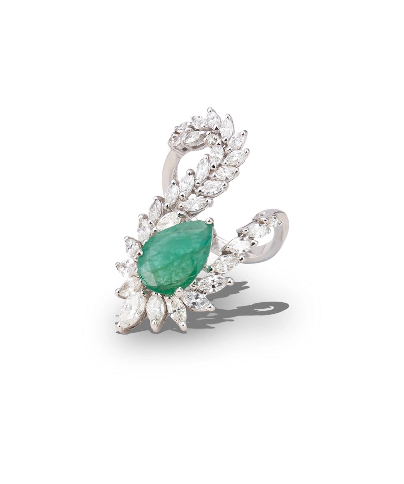 Green With Envy Ring | AMARIS JEWELS | Fine Jewelry 