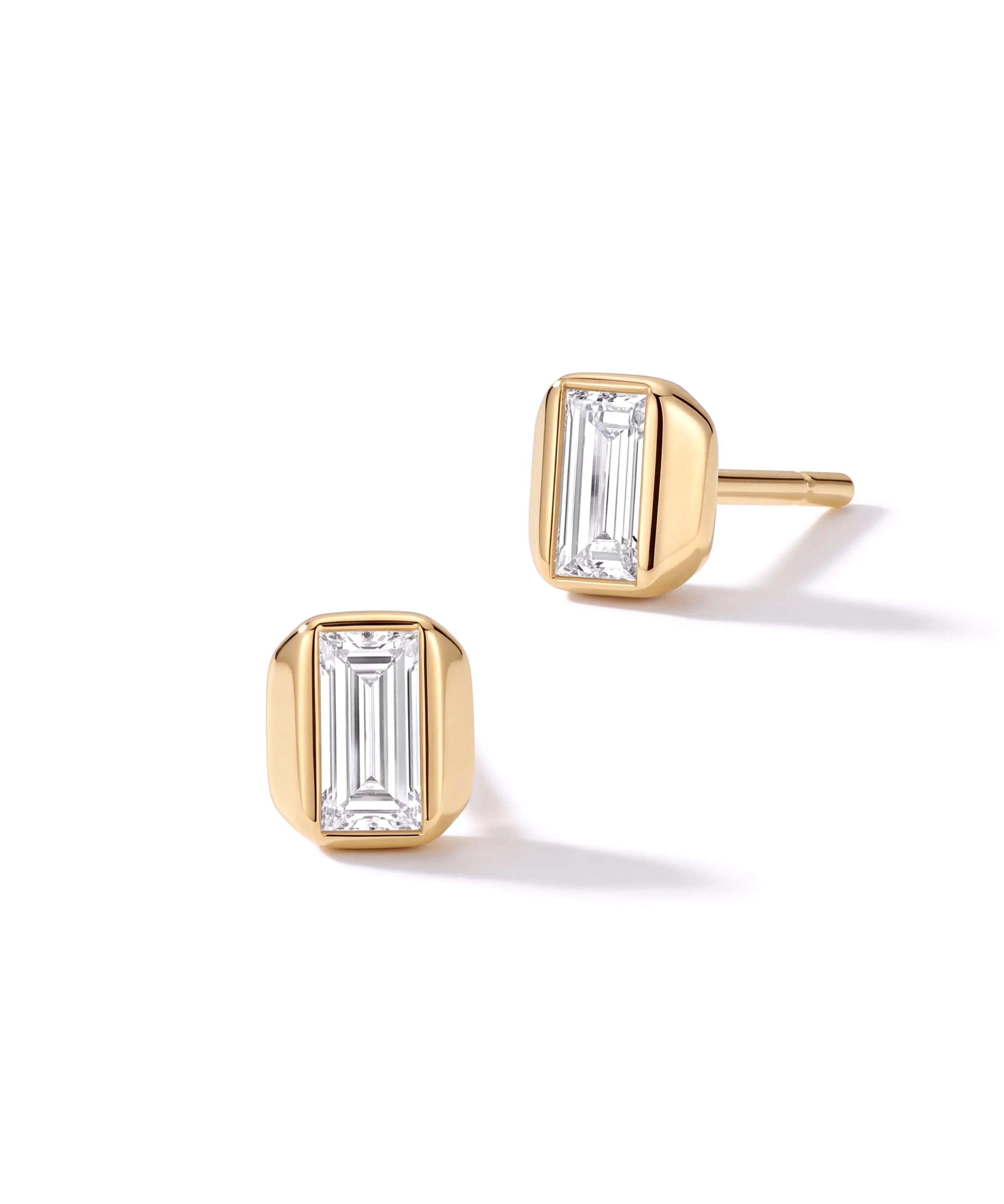 Grid Edge Stud | AMARIS JEWELS | Fine Jewelry