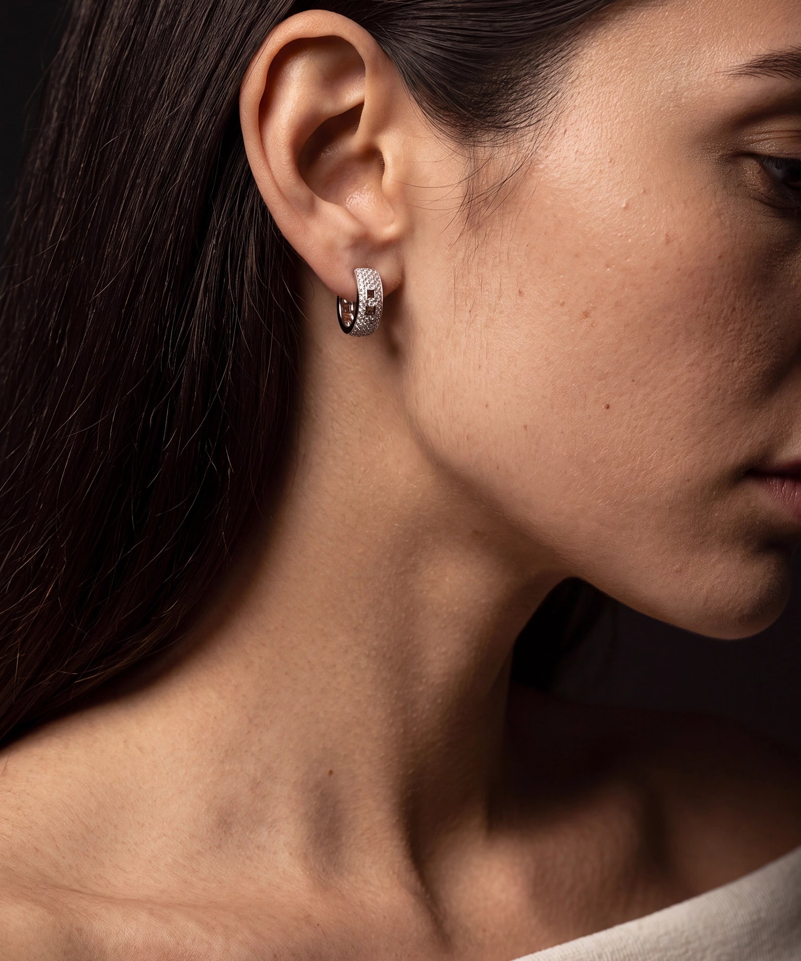 Gridlock Diamond Earrings | AMARIS JEWELS | Fine Jewelry