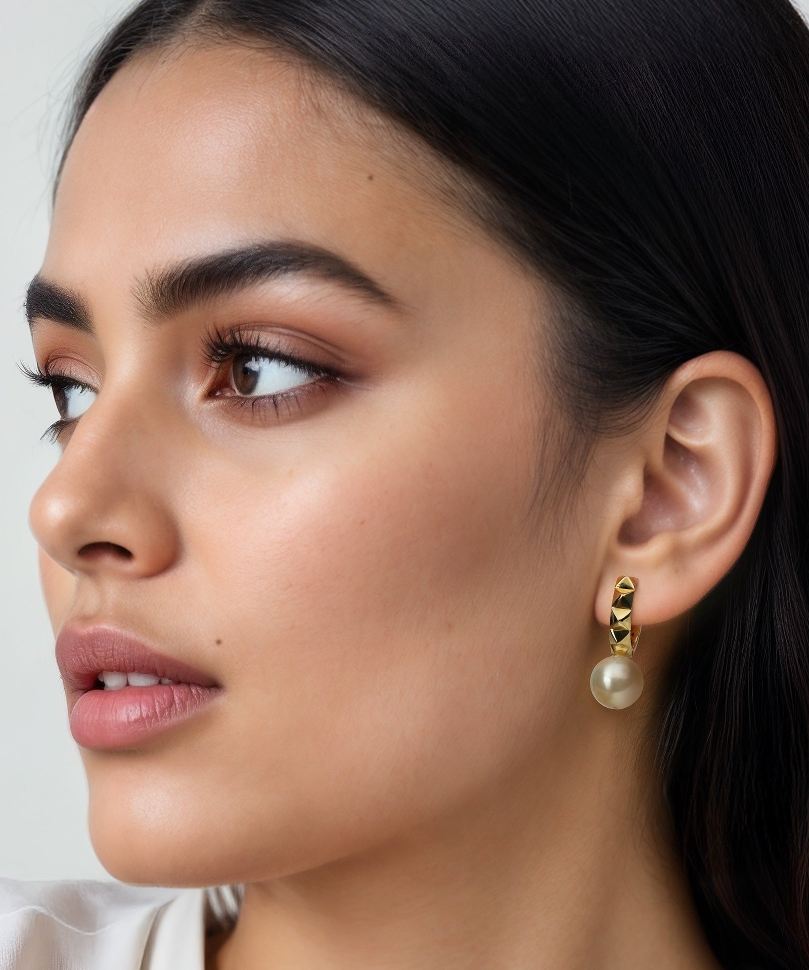 Hardware Pearl Drops | AMARIS JEWELS | Fine Jewelry 