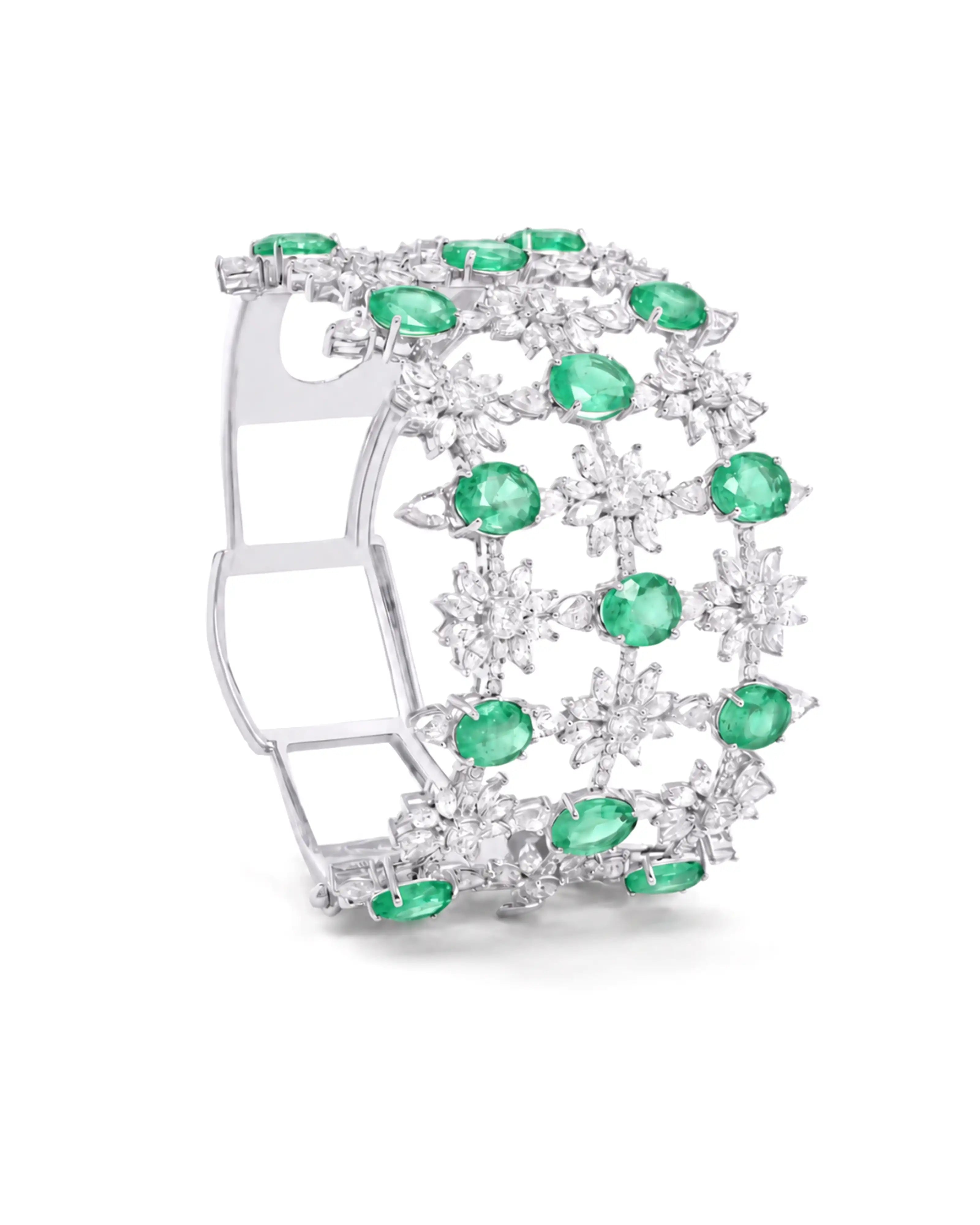 Haute in Emeralds Cuff | AMARIS JEWELS | Fine Jewelry