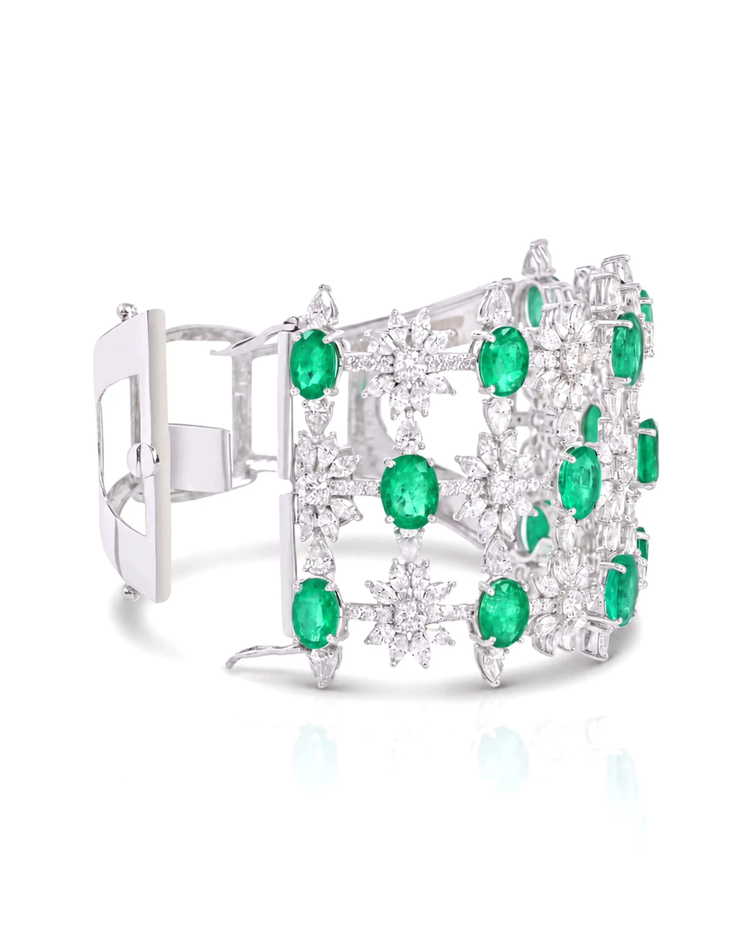 Haute in Emeralds Cuff | AMARIS JEWELS | Fine Jewelry