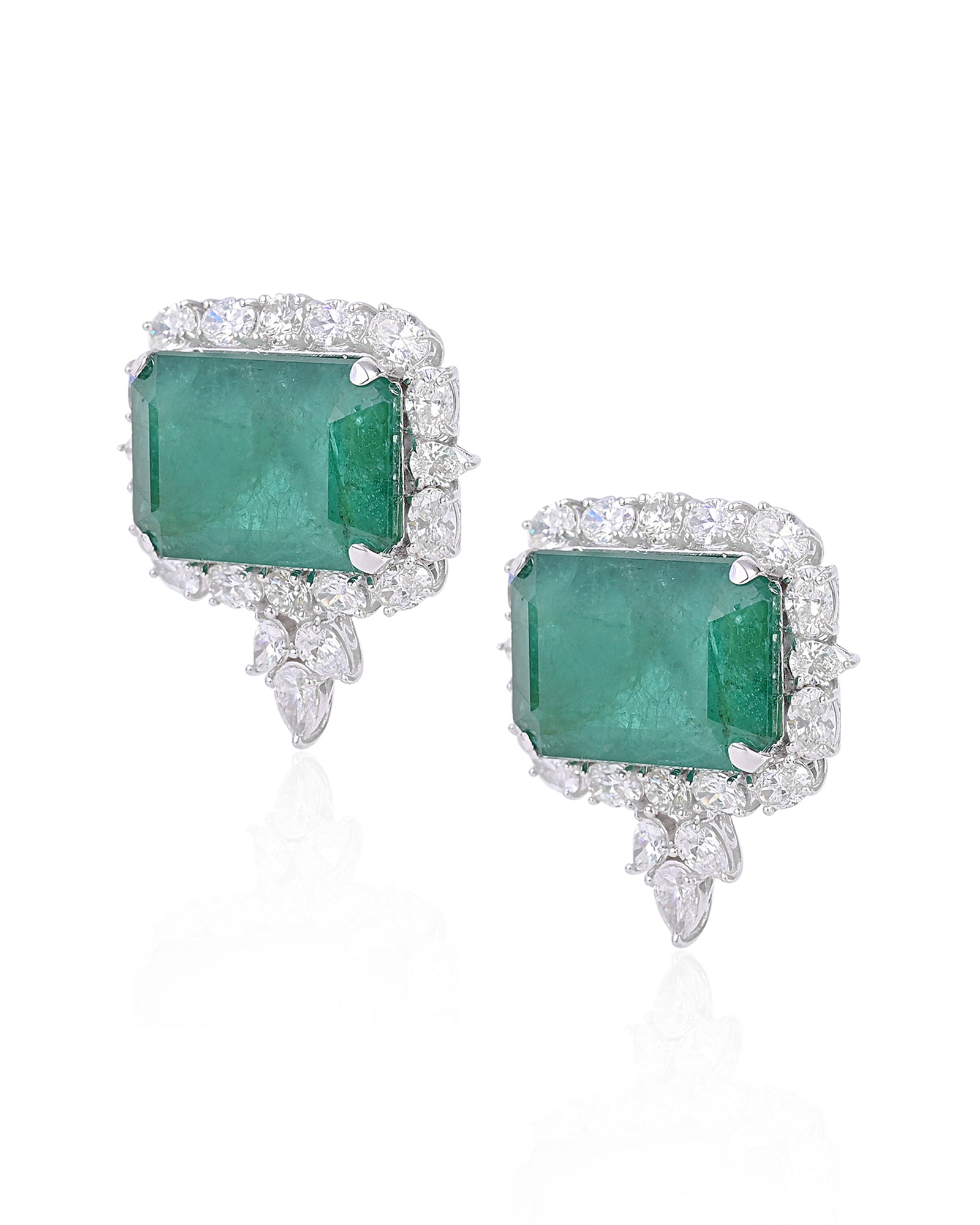 Hepburn Halo Studs | AMARIS JEWELS | Fine Jewelry 
