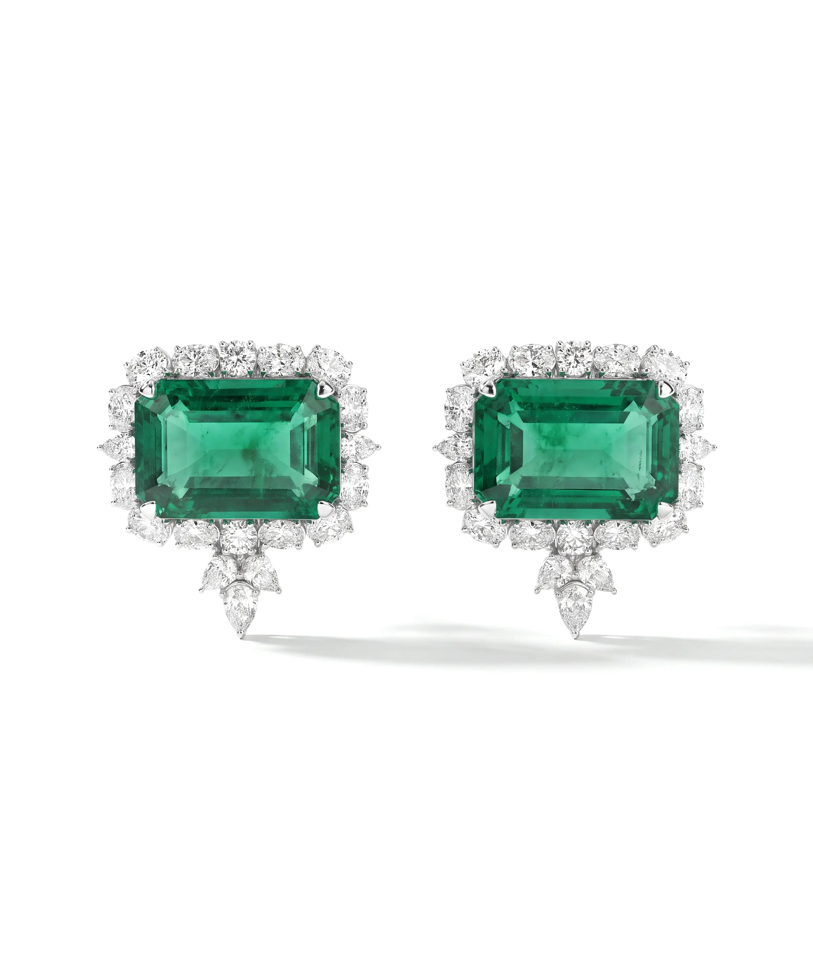Hepburn Halo Studs | AMARIS JEWELS | Fine Jewelry