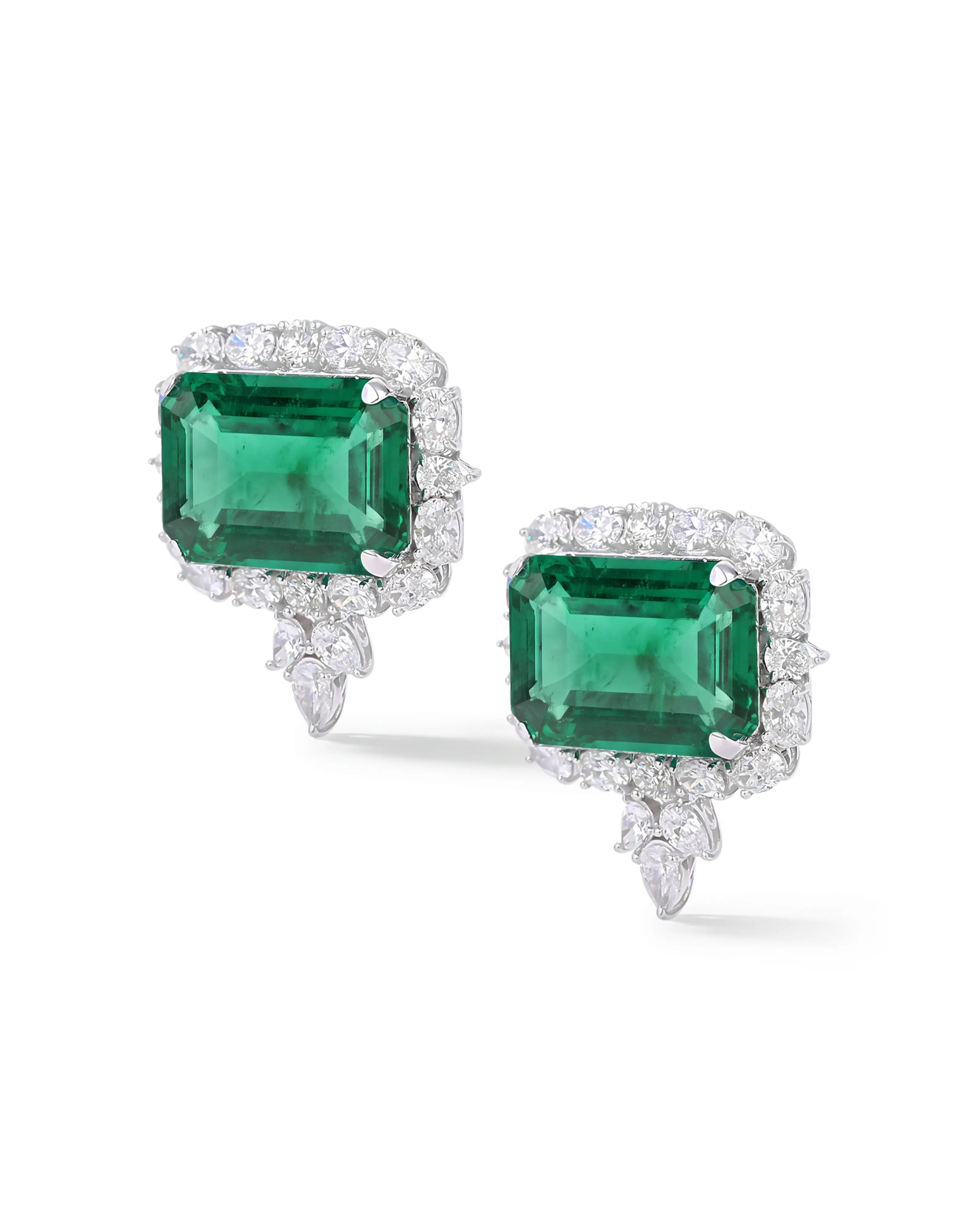 Hepburn Halo Studs | AMARIS JEWELS | Fine Jewelry