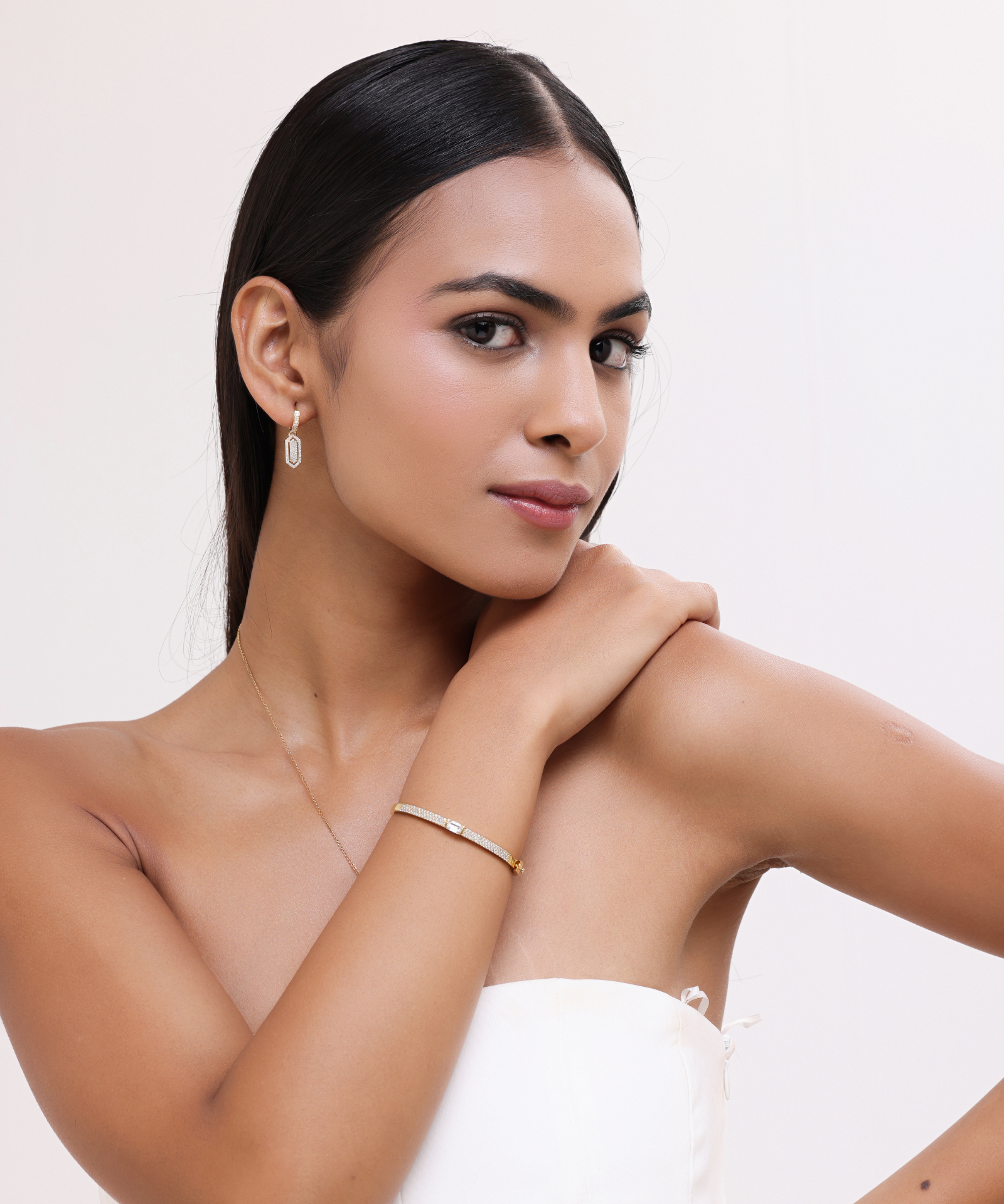 Hexa Flex Hoops | AMARIS JEWELS | Fine Jewelry 