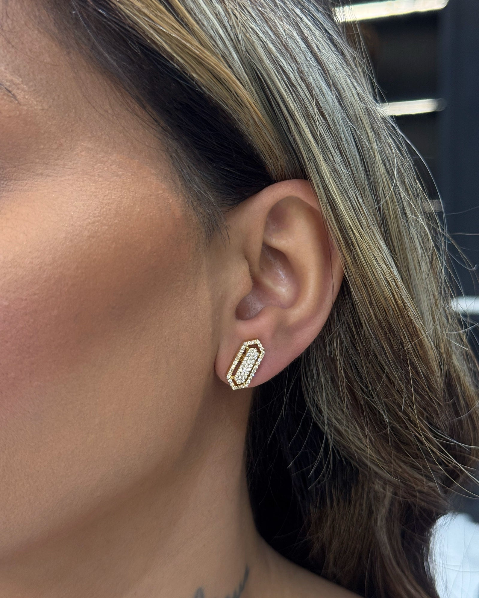 Hexa Flex Studs | AMARIS JEWELS | Fine Jewelry 