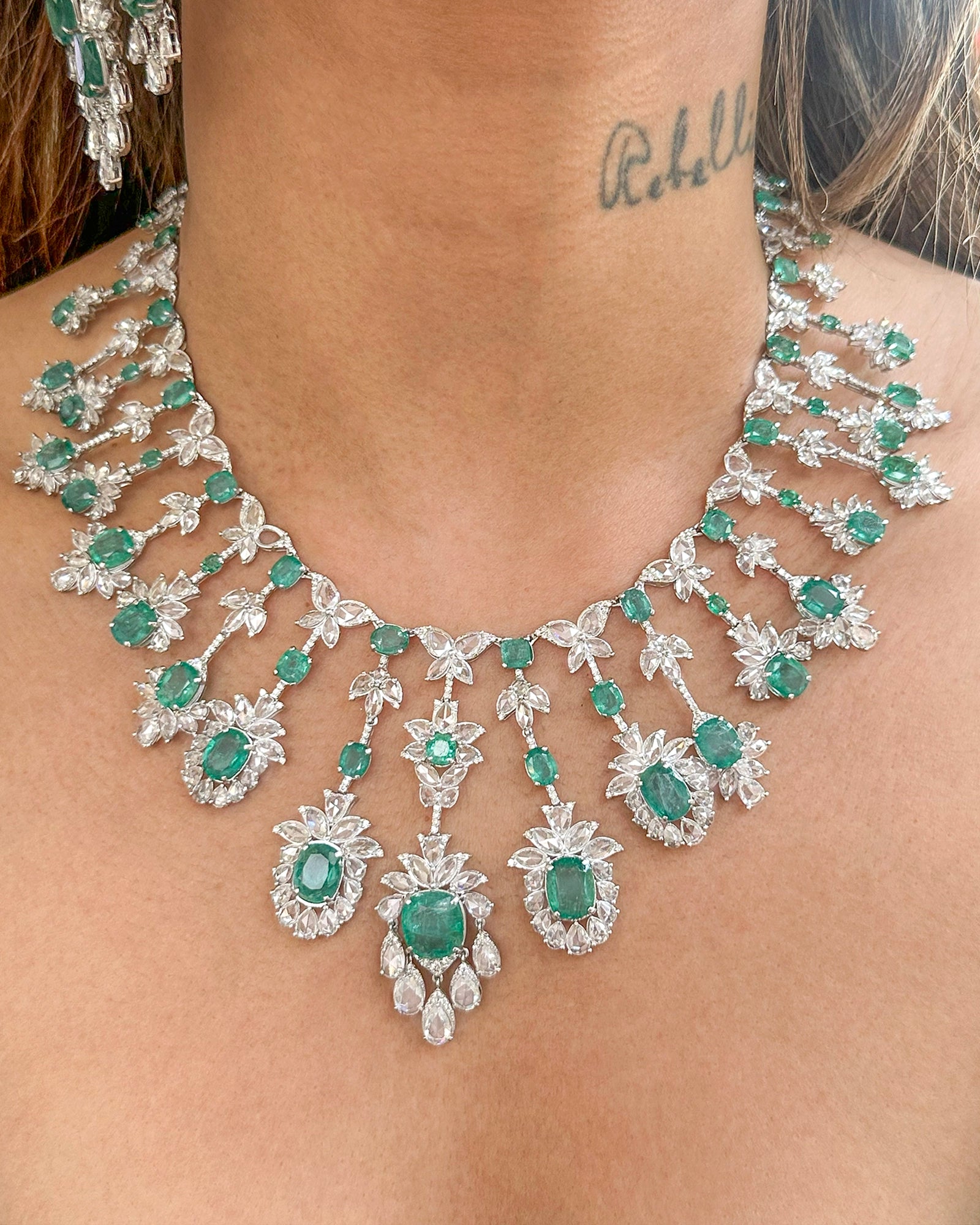 In Full Bloom Necklace | AMARIS JEWELS | Fine Jewelry 