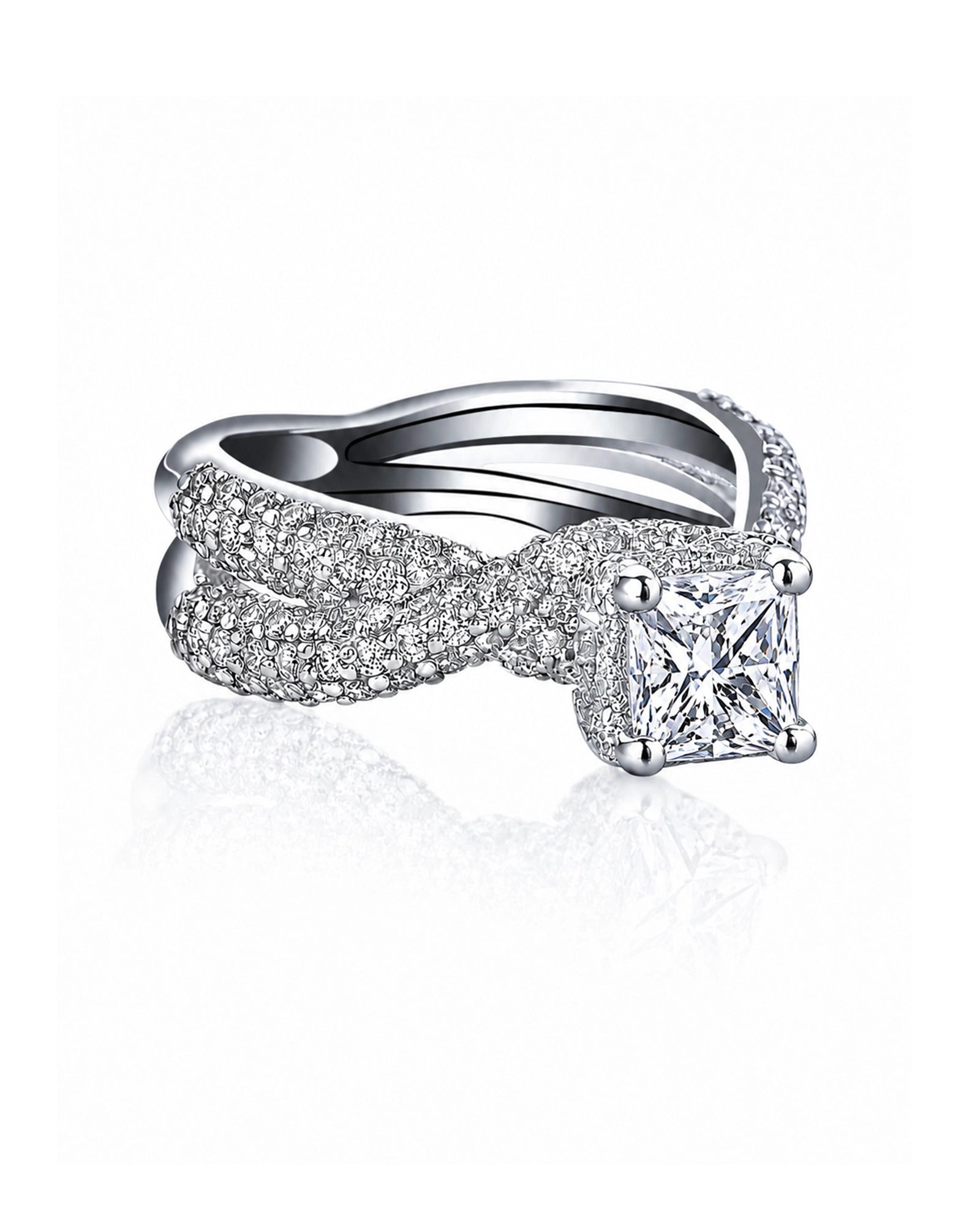 Intertwined Ring | AMARIS JEWELS | Fine Jewelry