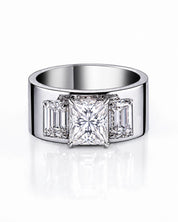 Its Official Ring | AMARIS JEWELS | Fine Jewelry