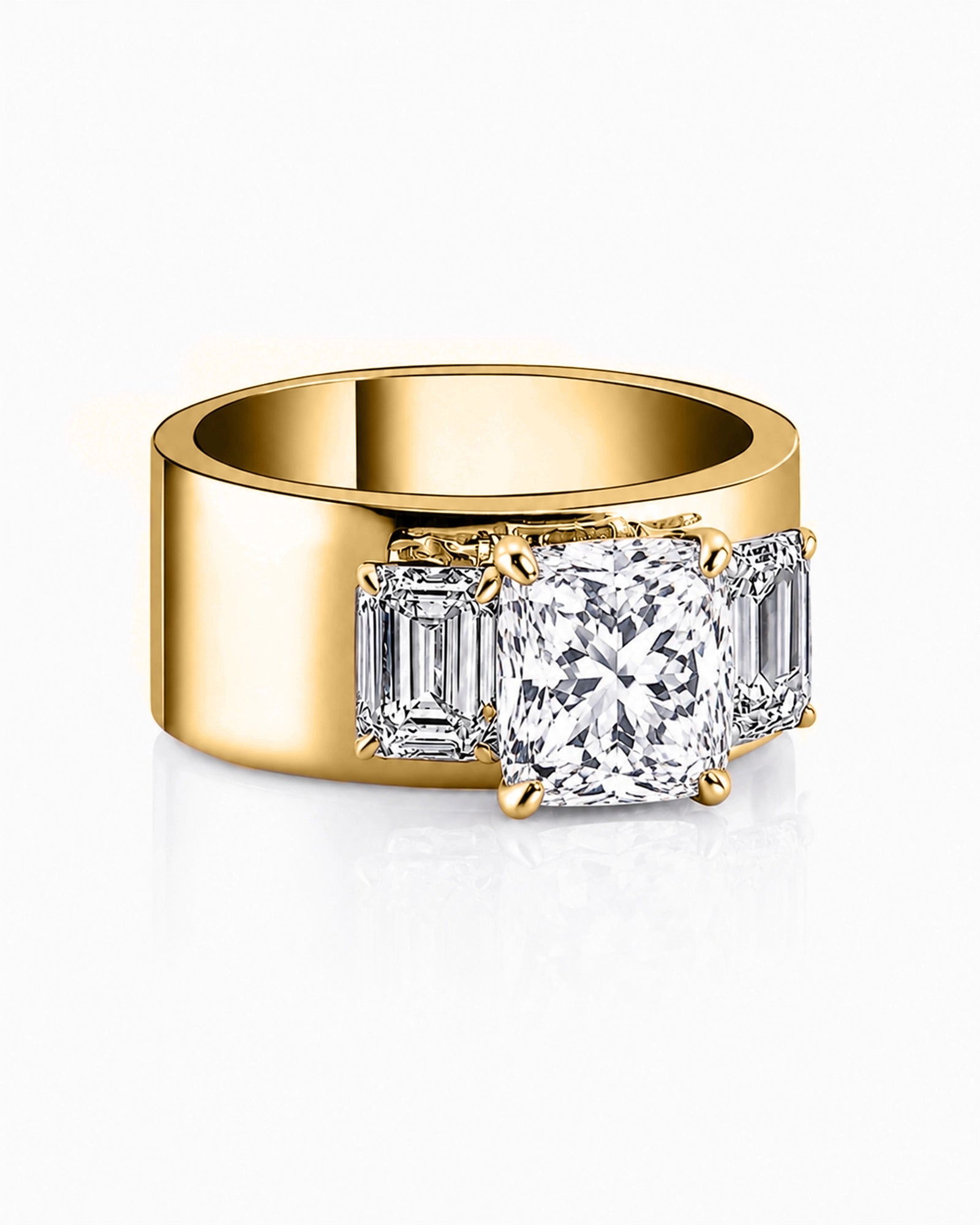 Its Official Ring | AMARIS JEWELS | Fine Jewelry