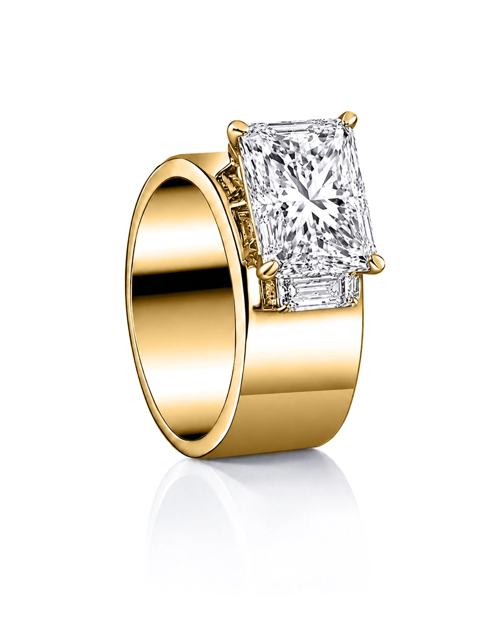 Its Official Ring | AMARIS JEWELS | Fine Jewelry