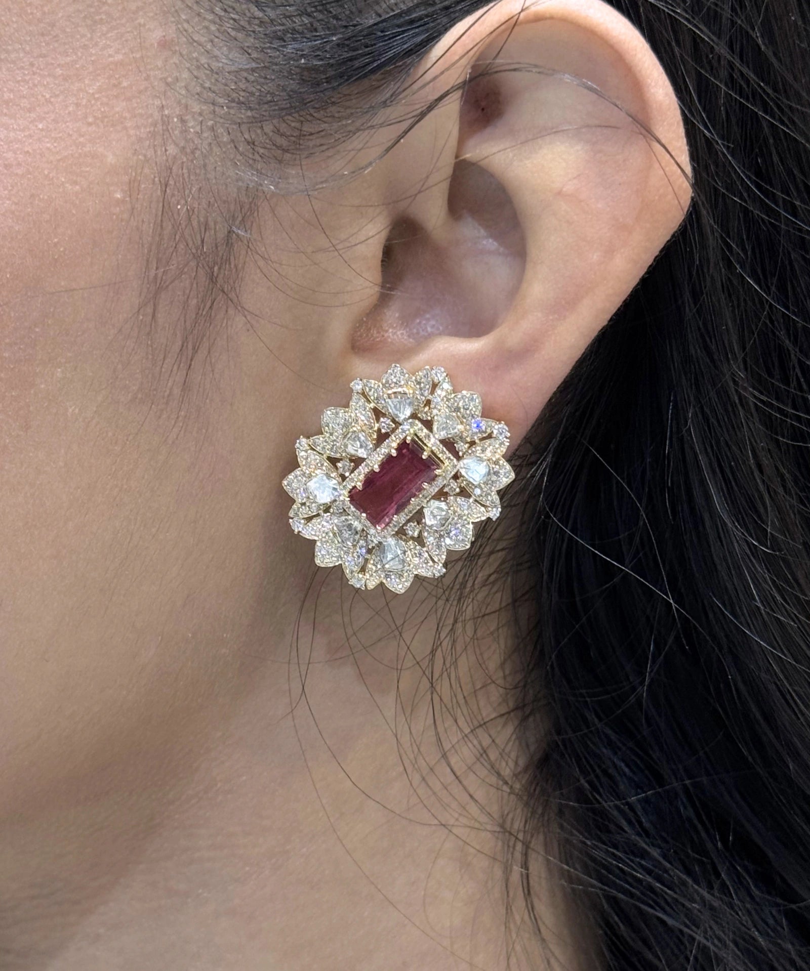 Jaipur Sun Studs | AMARIS JEWELS | Fine Jewelry 