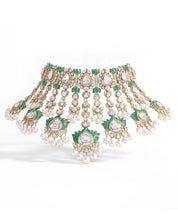 Jaisalmer Lotus Emerald Necklace | AMARIS JEWELS | Fine Jewelry