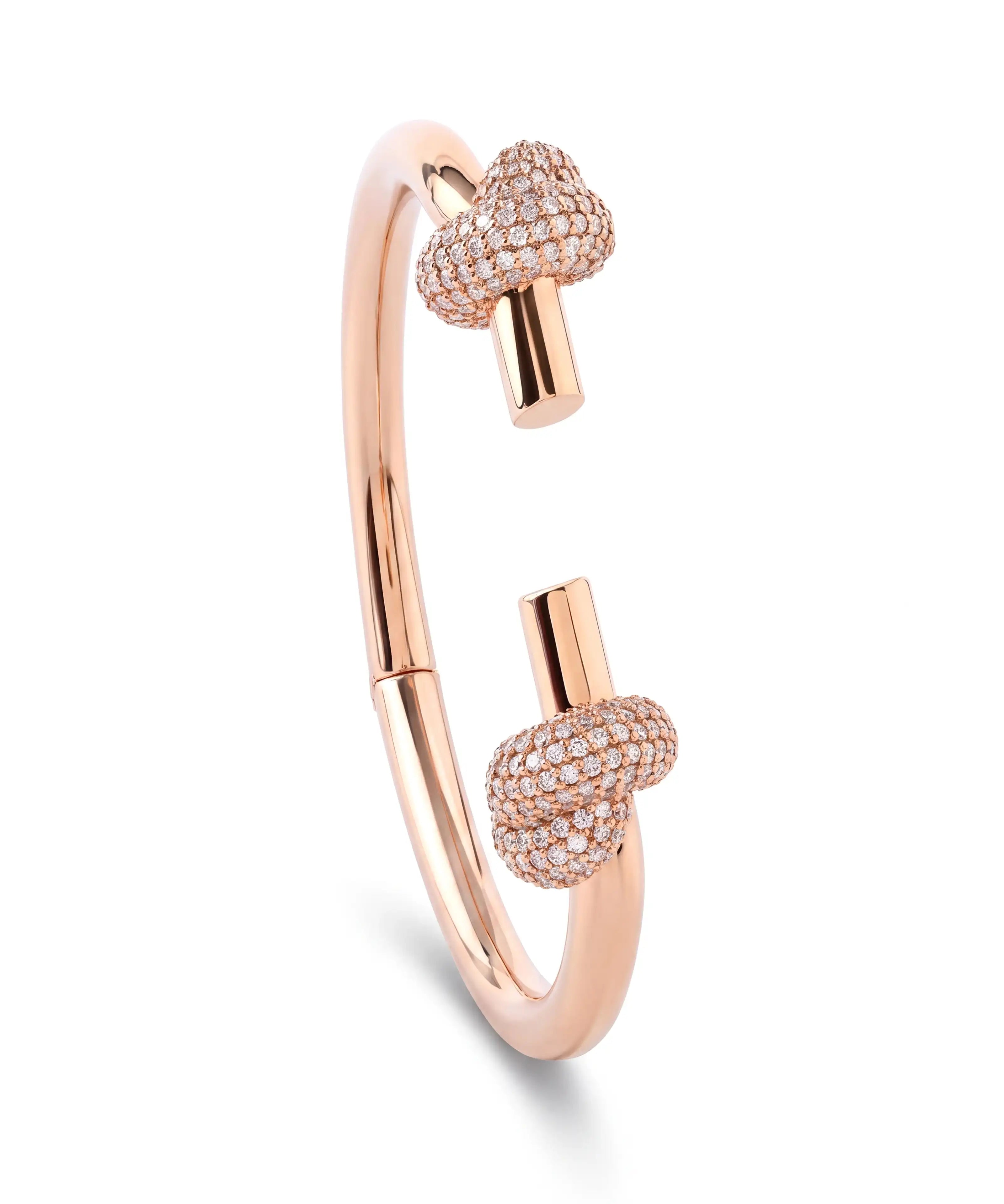 Knotted_in_love_2_copy.webp