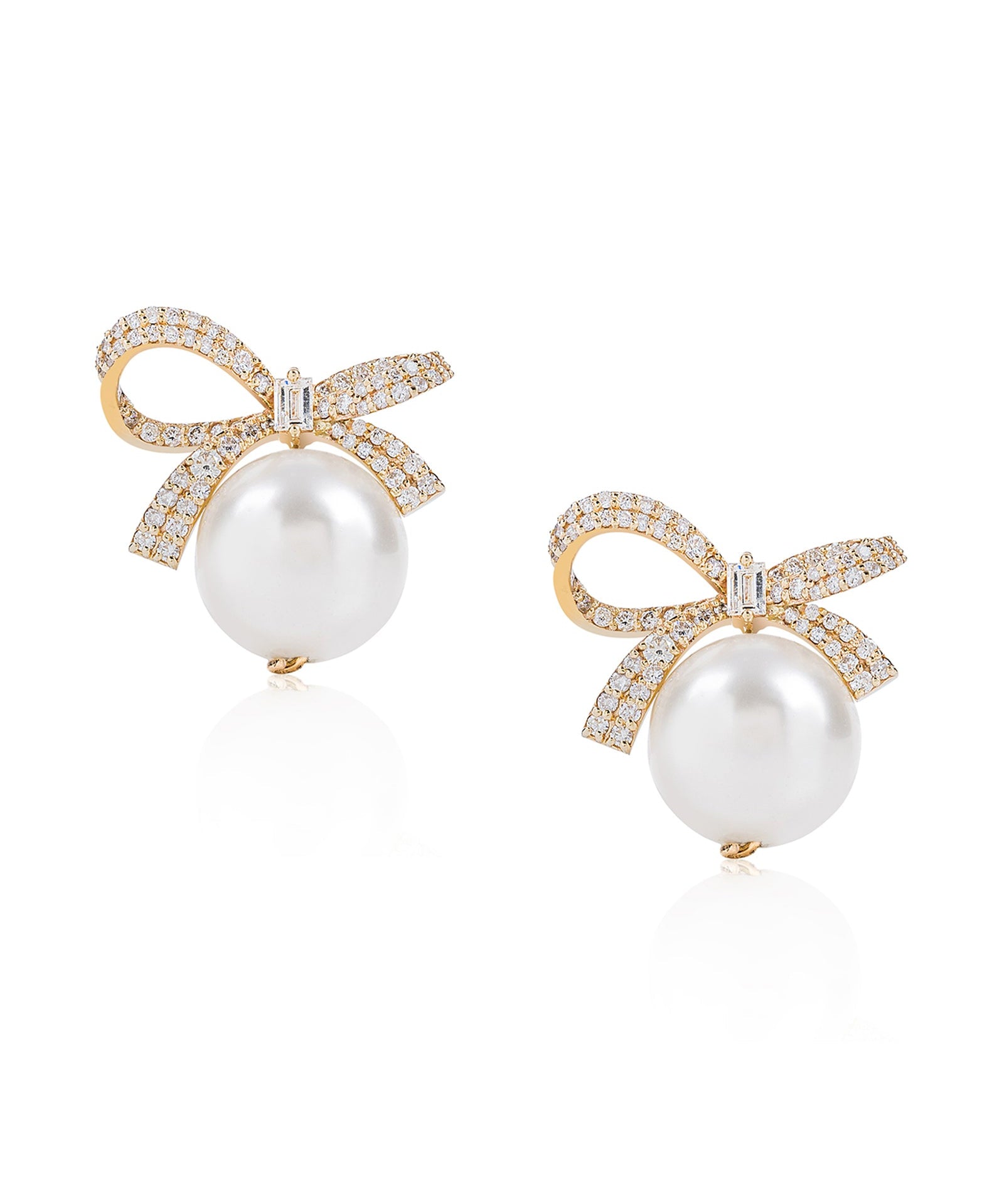 Knotty Pearl Earrings | AMARIS JEWELS | Fine Jewelry 