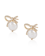 Knotty Pearl Earrings | AMARIS JEWELS | Fine Jewelry 