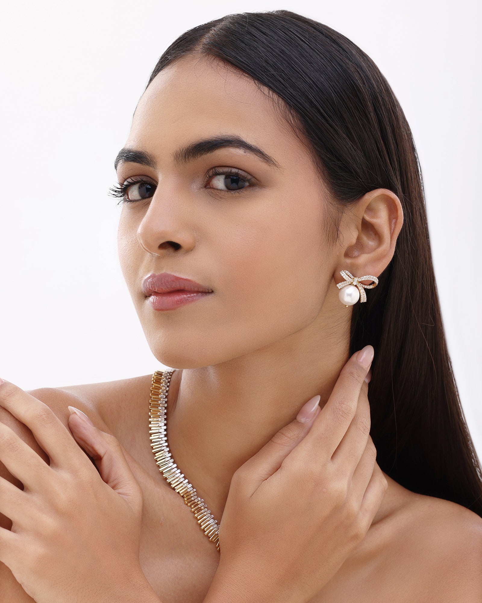 Knotty Pearl Earrings | AMARIS JEWELS | Fine Jewelry 