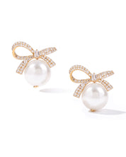 Knotty Pearl Earrings | AMARIS JEWELS | Fine Jewelry