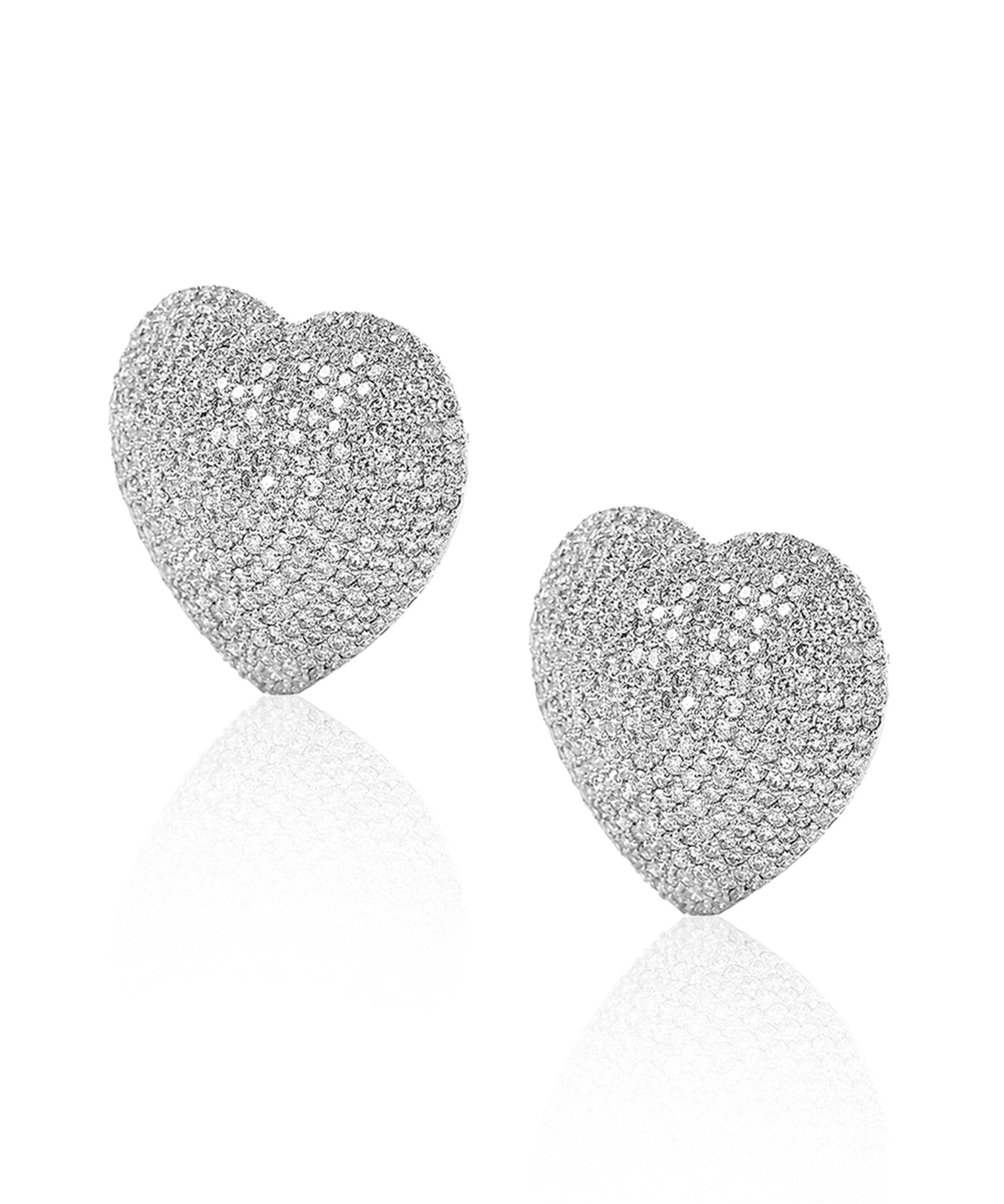 L'amour Diamond Studs | AMARIS JEWELS | Fine Jewelry 