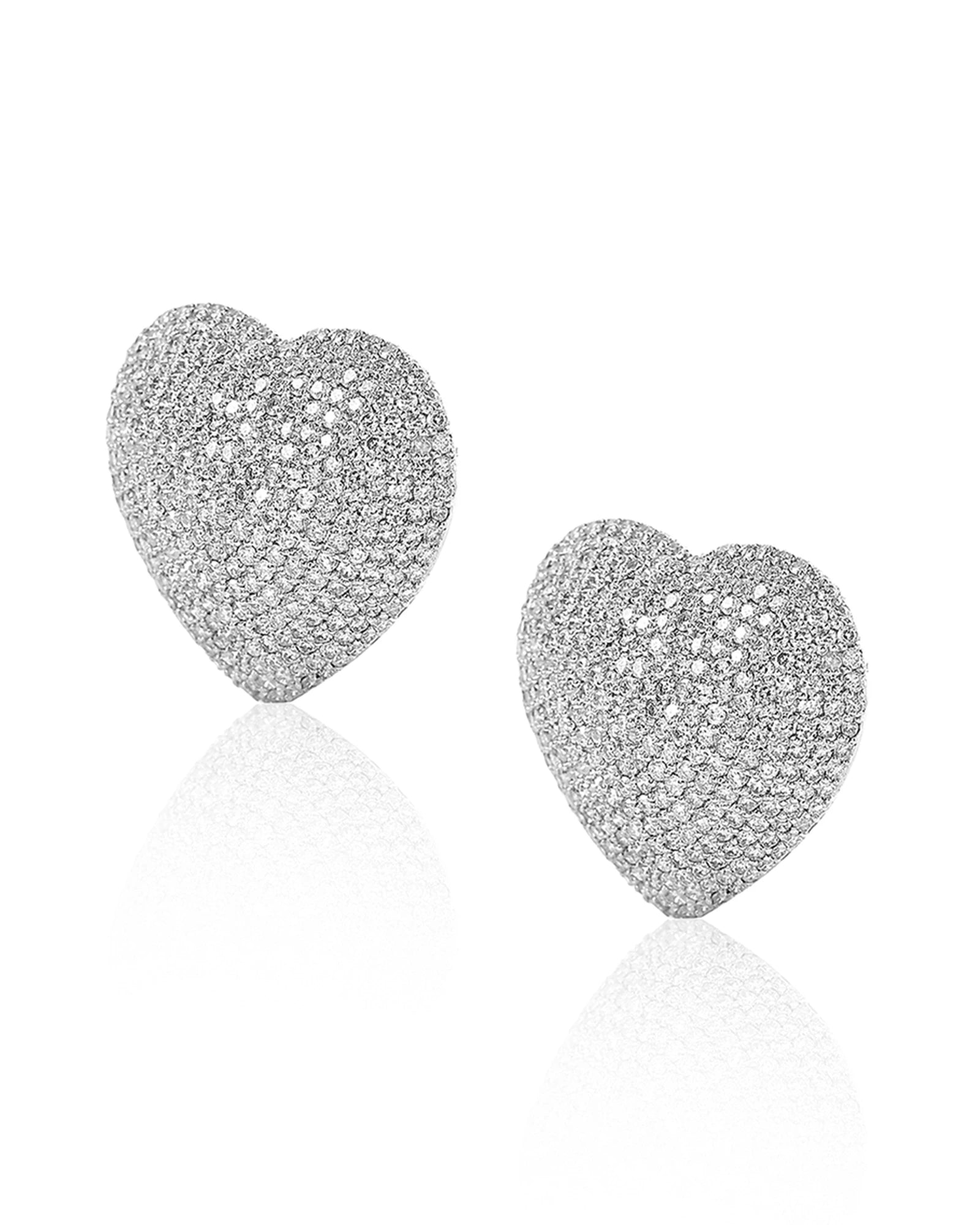 L'amour Diamond Studs | AMARIS JEWELS | Fine Jewelry 