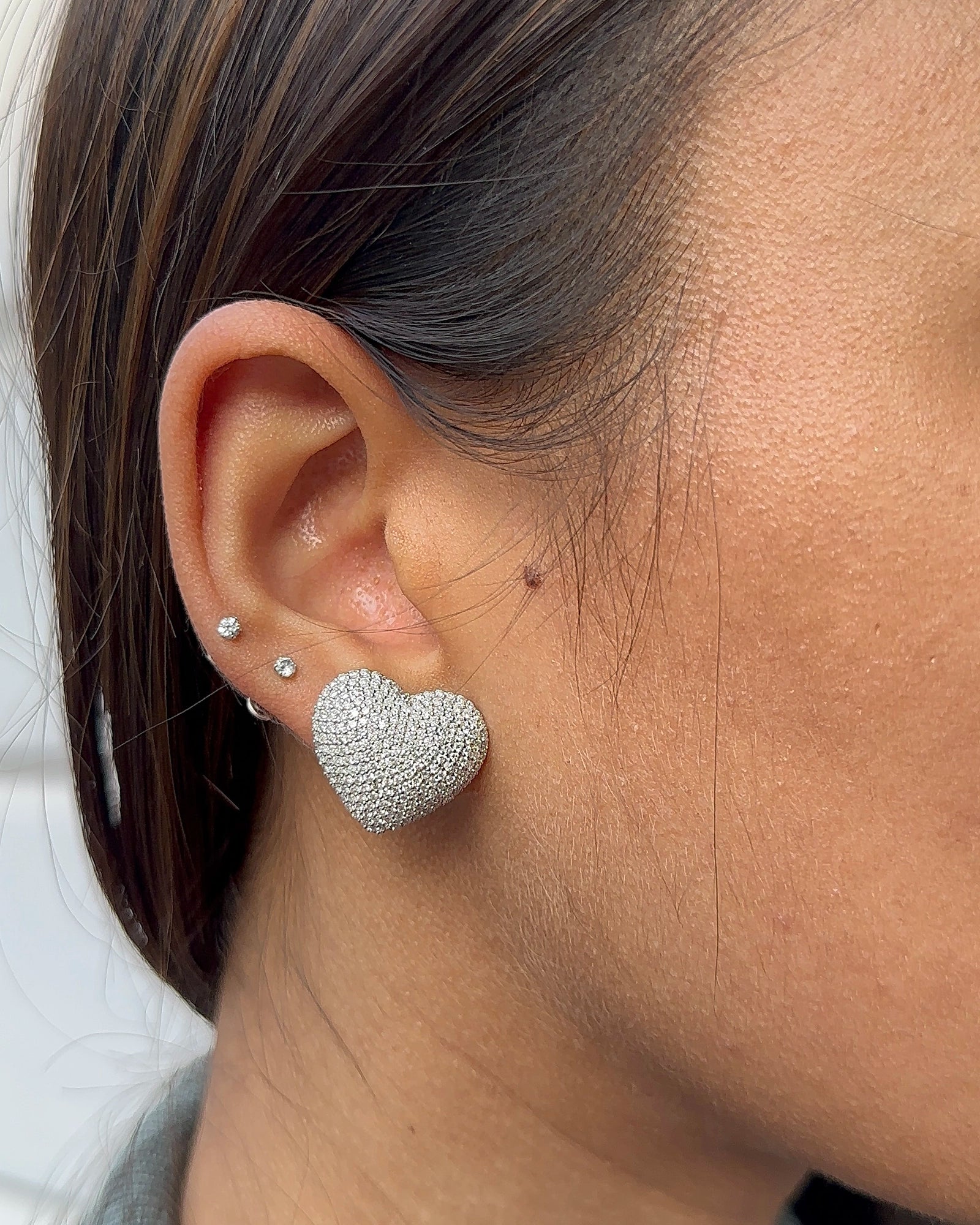 L'amour Diamond Studs | AMARIS JEWELS | Fine Jewelry 
