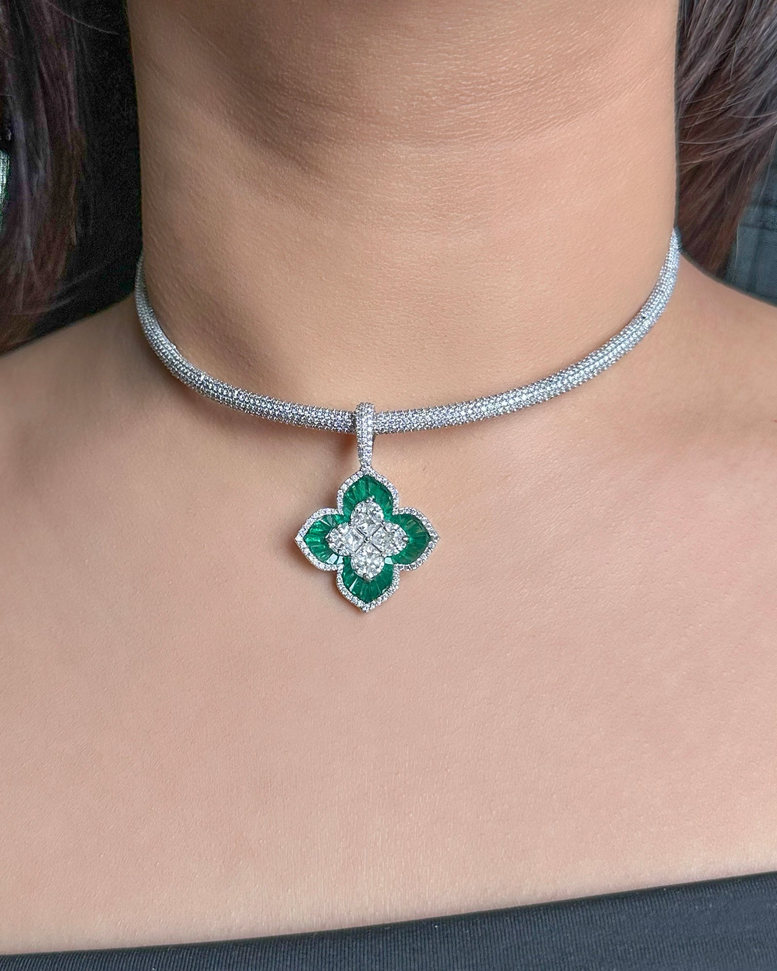 Like a Star Torque | AMARIS JEWELS | Fine Jewelry 
