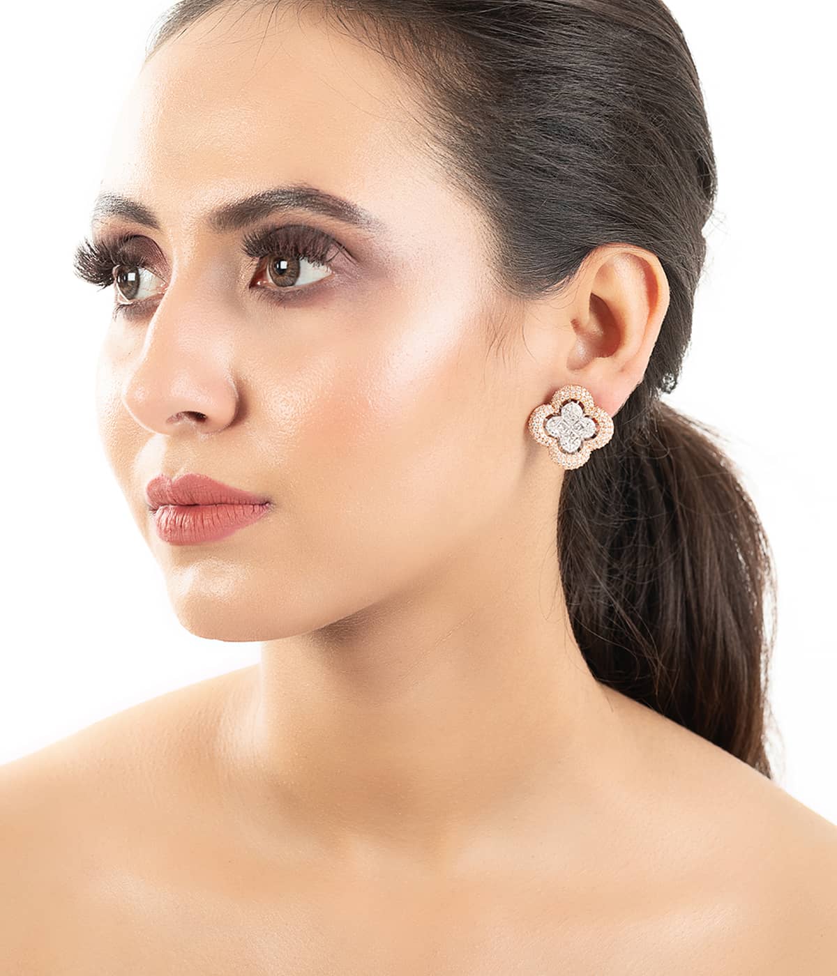 Lily Luck Earrings | AMARIS JEWELS | Fine Jewelry 