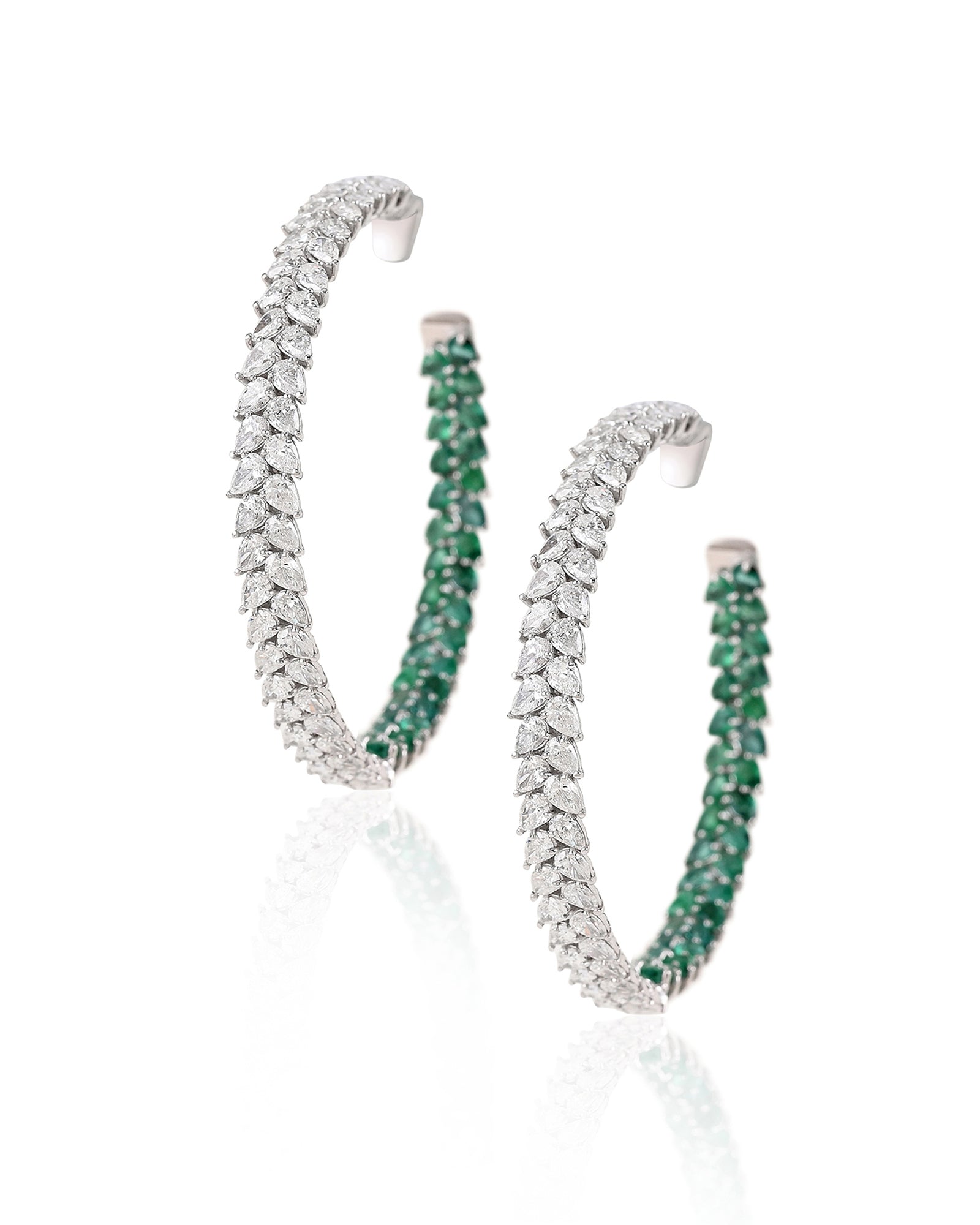 Lola's Diamond Emerald Hoops | AMARIS JEWELS | Fine Jewelry 