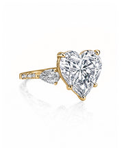 Lucky You Ring | AMARIS JEWELS | Fine Jewelry 