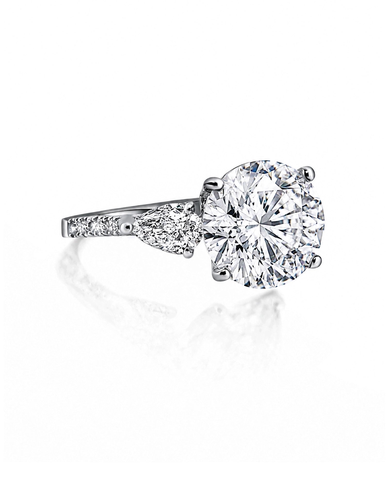 Lucky You Ring | AMARIS JEWELS | Fine Jewelry 