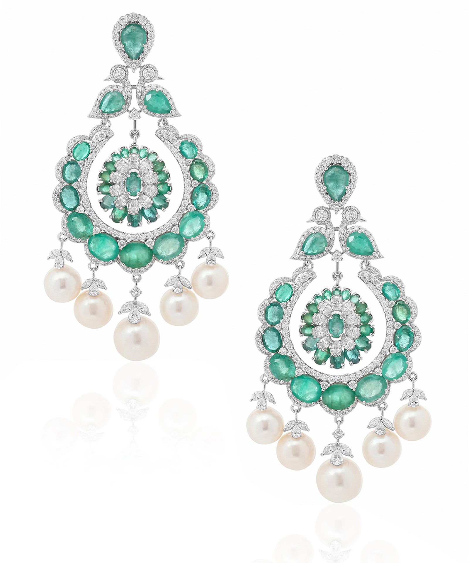 Mainstage Emerald Earrings | AMARIS JEWELS | Fine Jewelry 