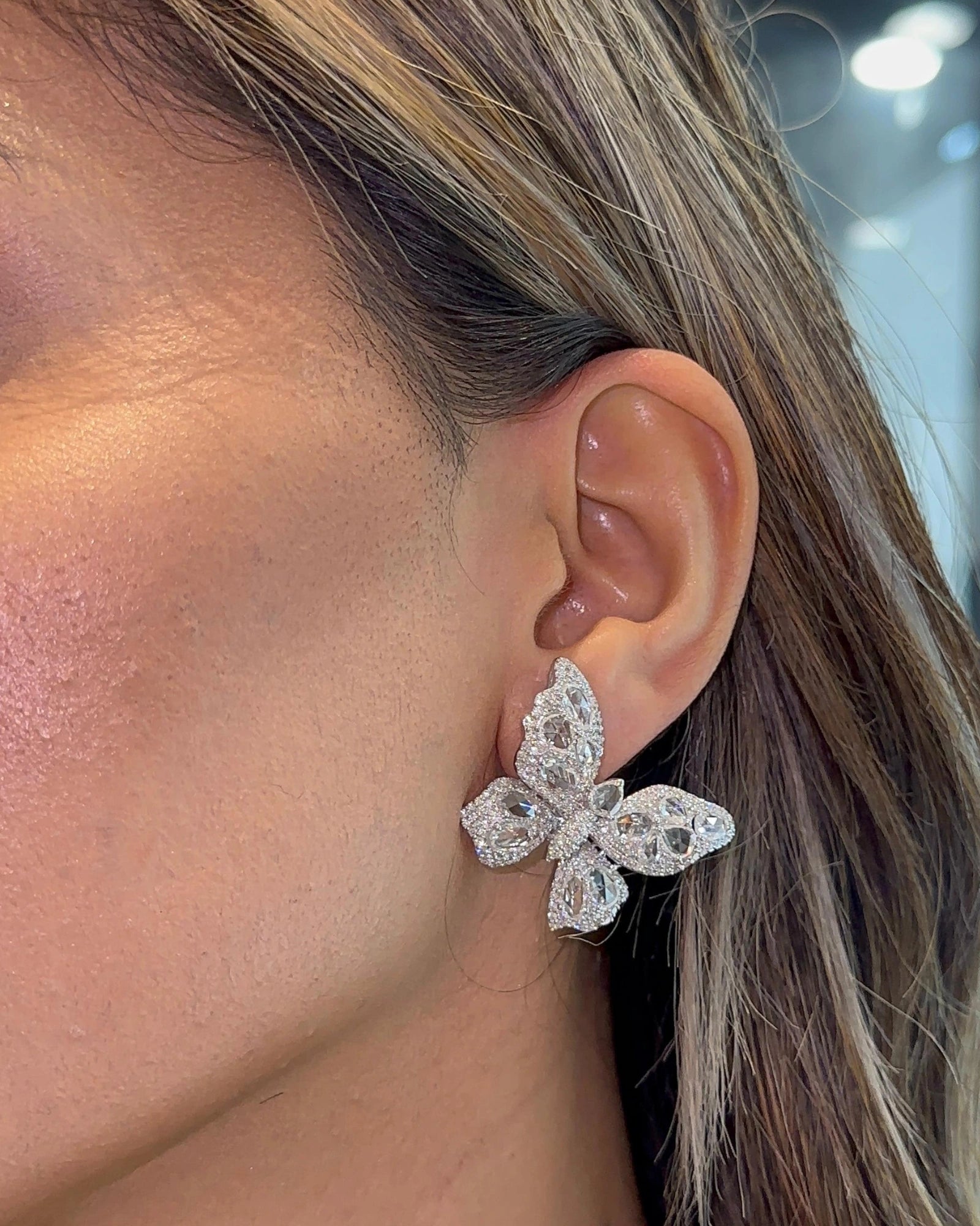 Meant to Fly Earrings | AMARIS JEWELS | Fine Jewelry 