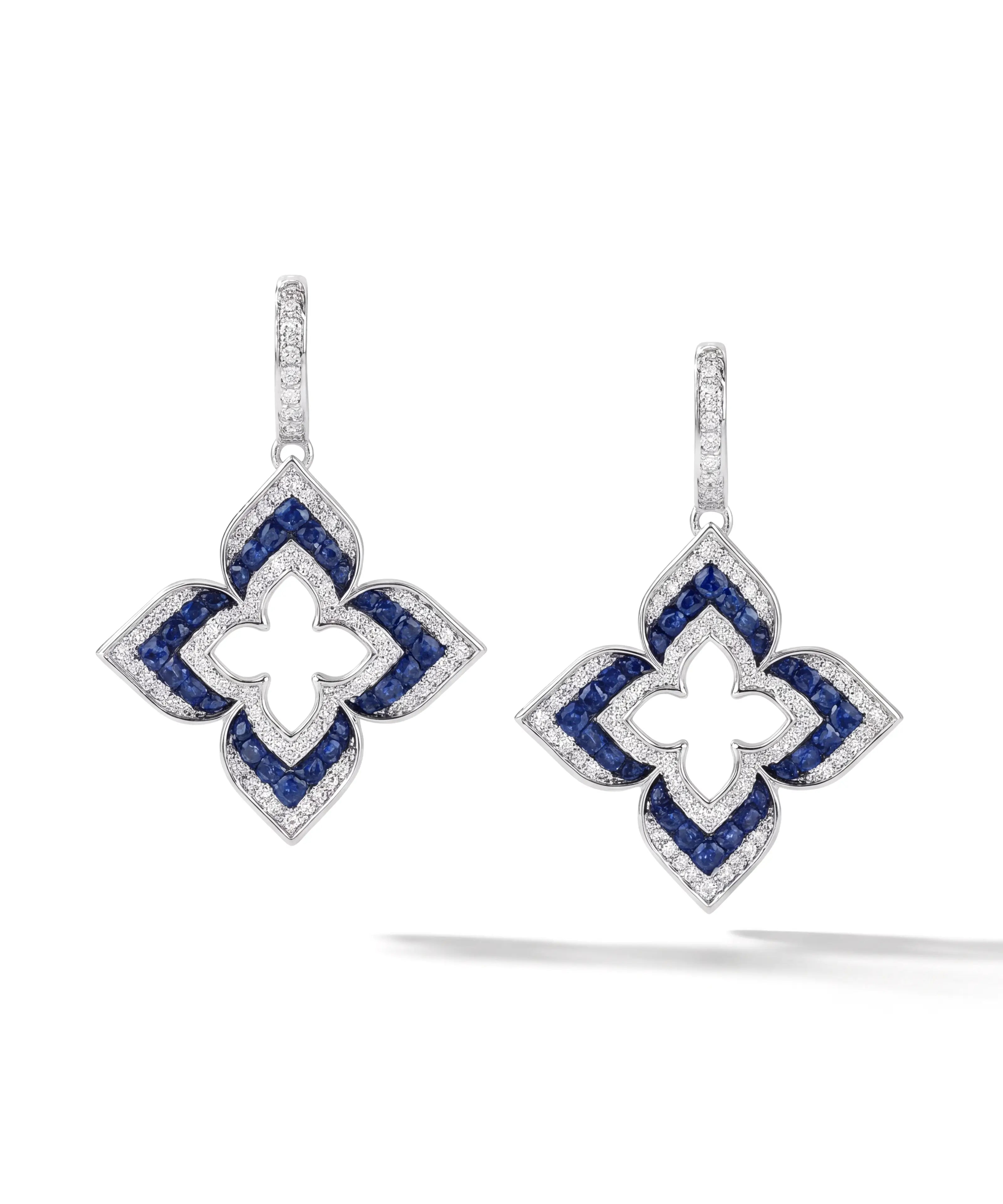 Midnight Clover Earrings | AMARIS JEWELS | Fine Jewelry