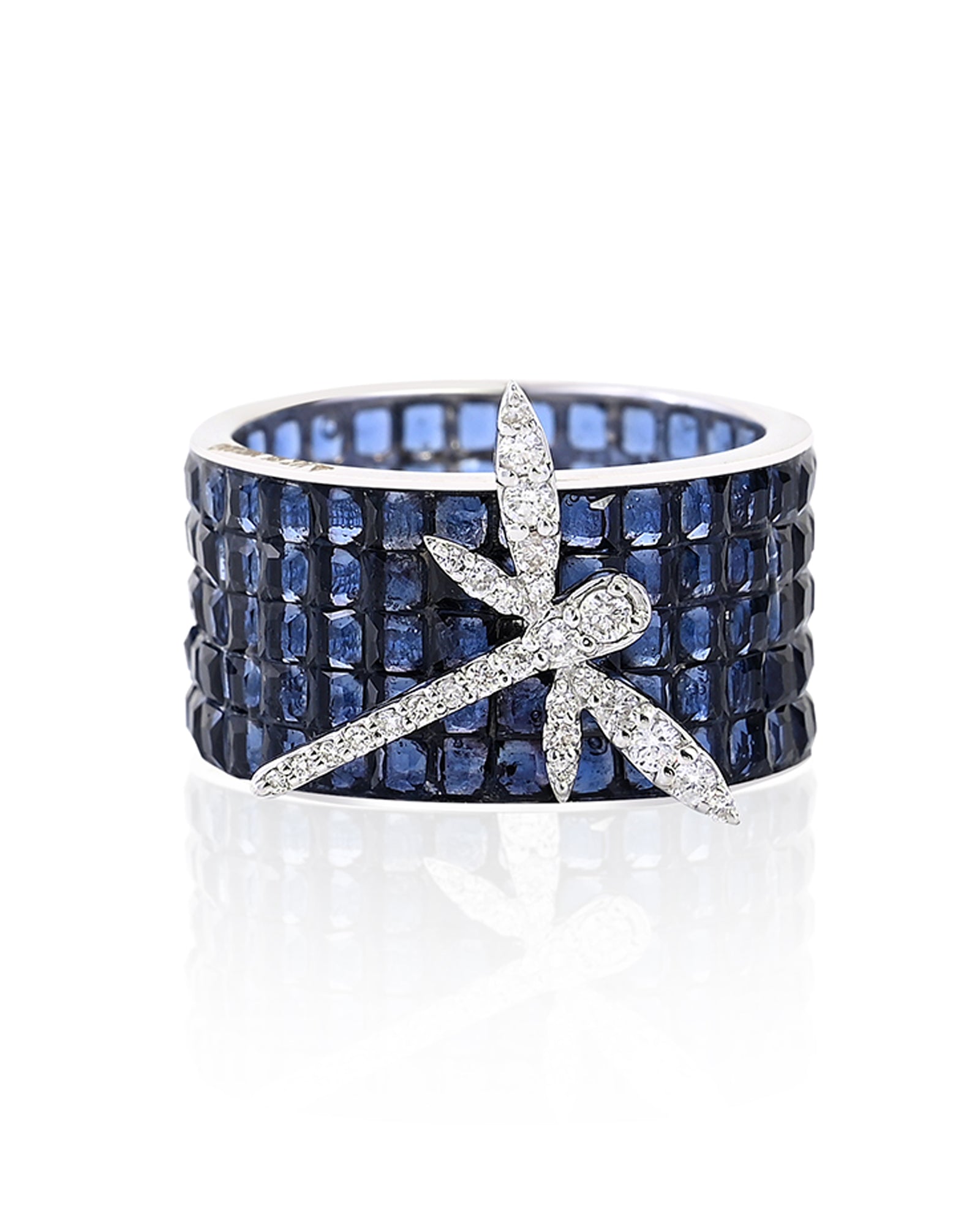 Midnight Dragonfly Ring | AMARIS JEWELS | Fine Jewelry 