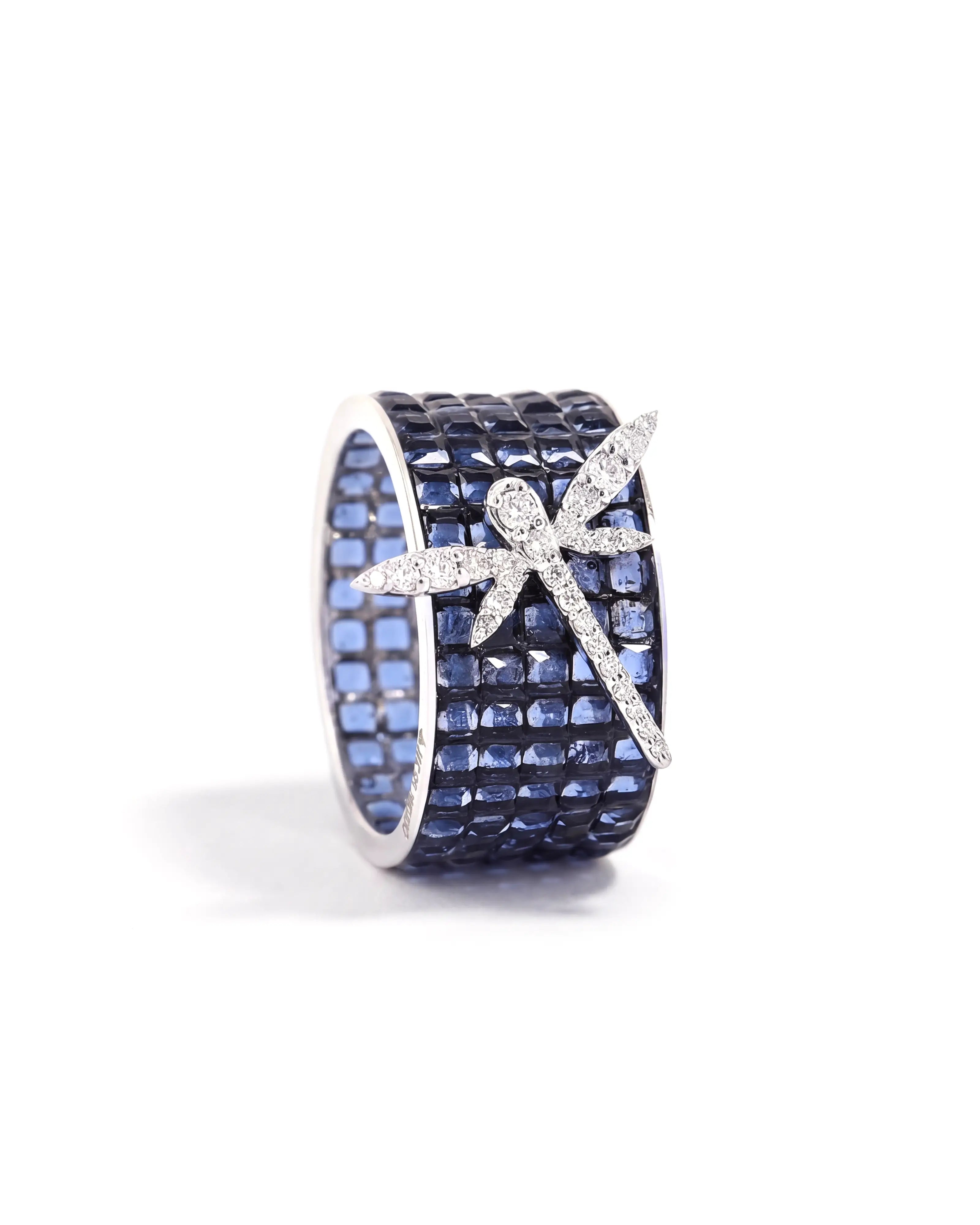 Midnight Dragonfly Ring | AMARIS JEWELS | Fine Jewelry