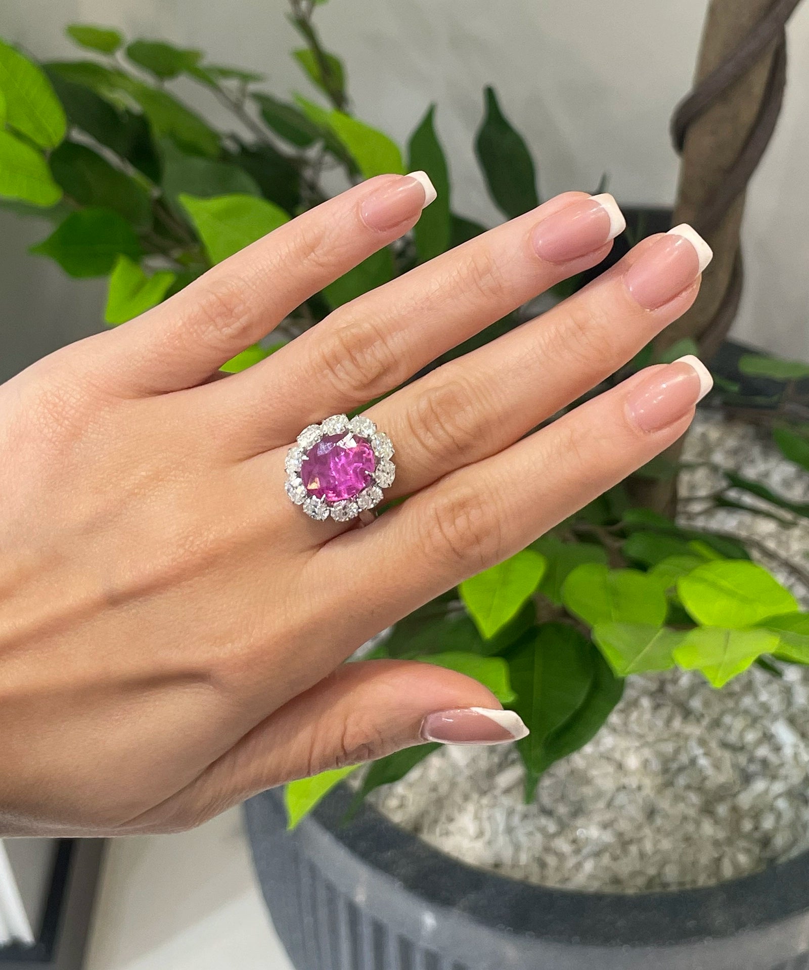 Moulin Rouge Cocktail Ring | AMARIS JEWELS | Fine Jewelry 