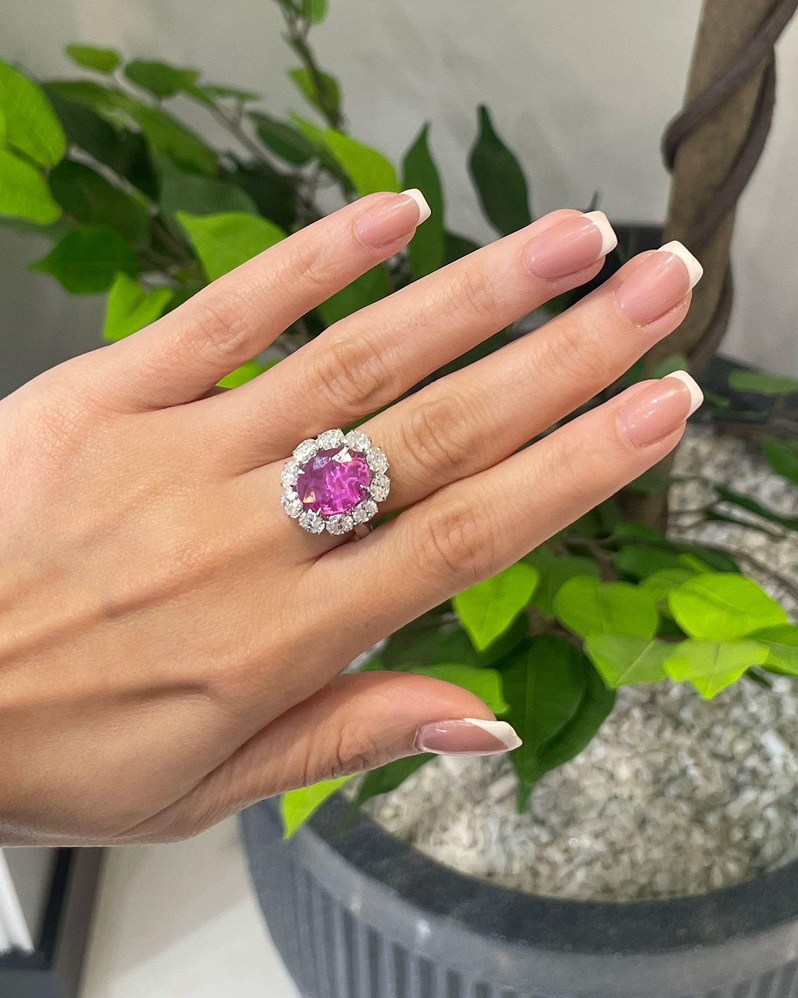 Moulin Rouge Cocktail Ring | AMARIS JEWELS | Fine Jewelry 