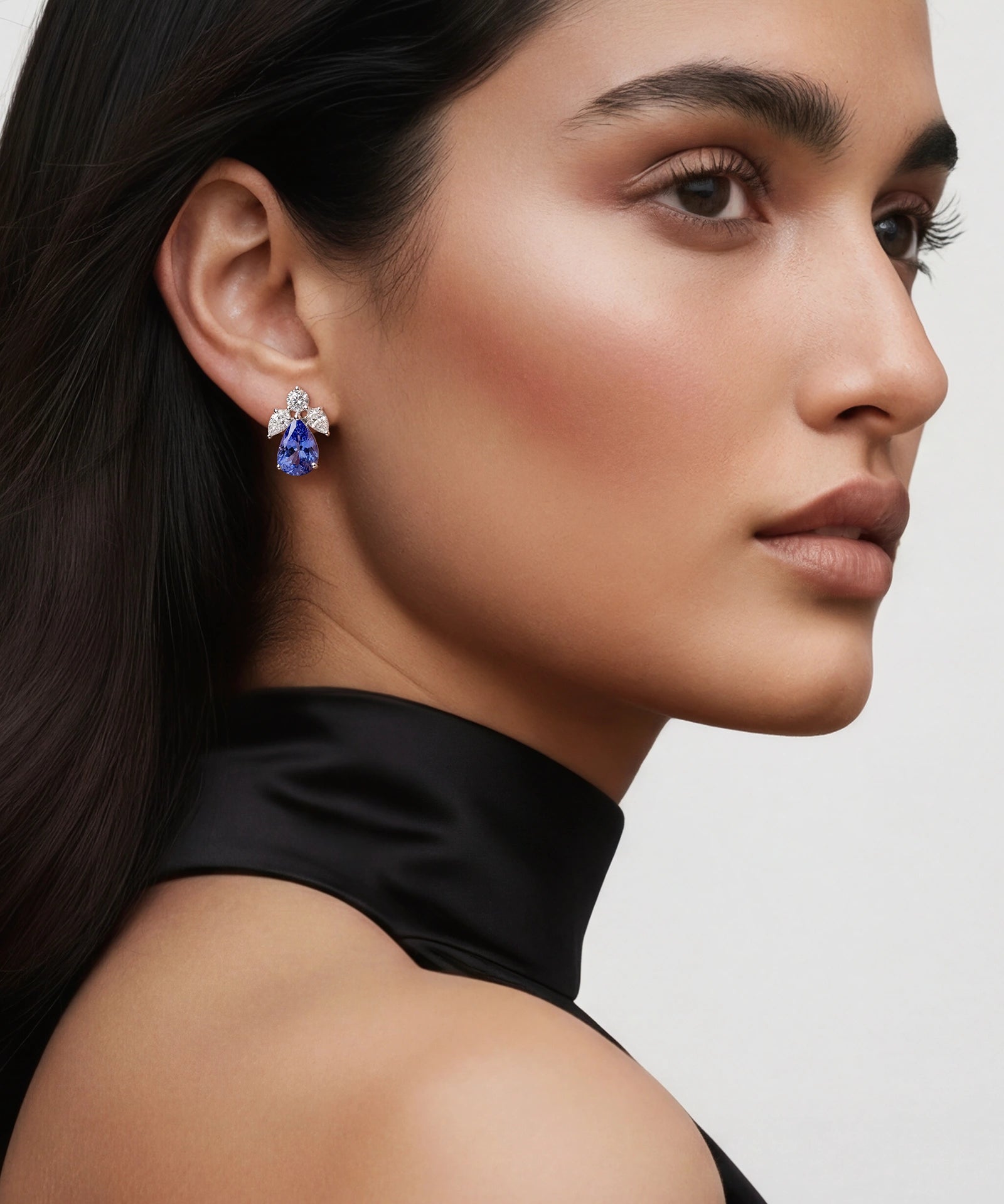 Ocean pulse earrings | AMARIS JEWELS | Fine Jewelry 