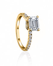 Over the moon Ring | AMARIS JEWELS | Fine Jewelry